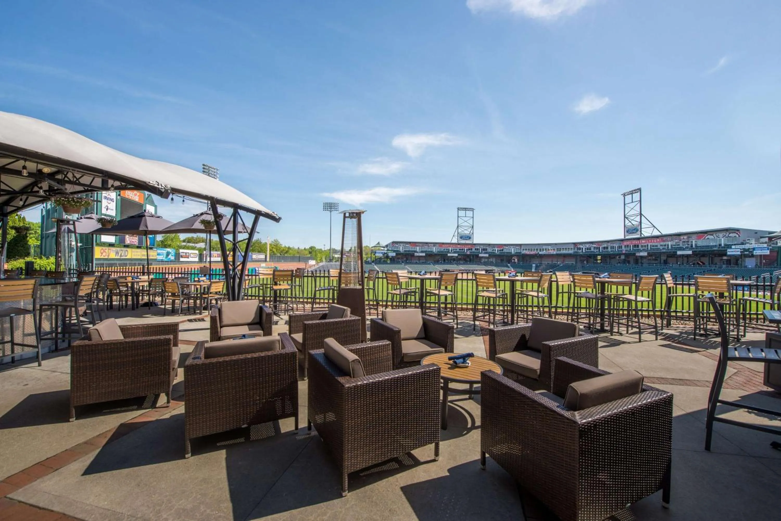 Patio in Hilton Garden Inn Manchester Downtown