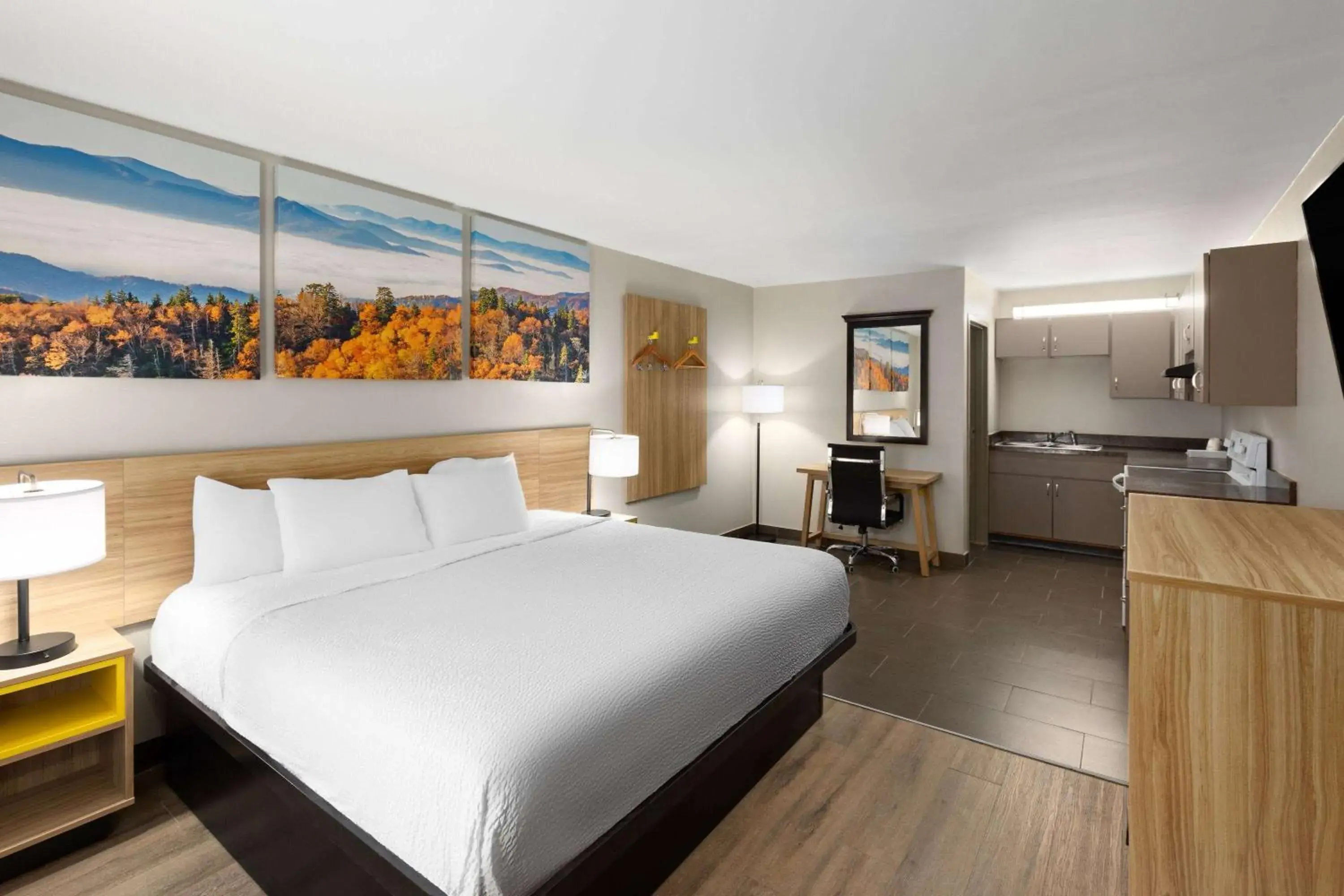 King Studio - Non-Smoking in Days Inn by Wyndham Clarksville North EXIT 4 King Studio - Non-Smoking in Days Inn by Wyndham Clarksville North EXIT 4