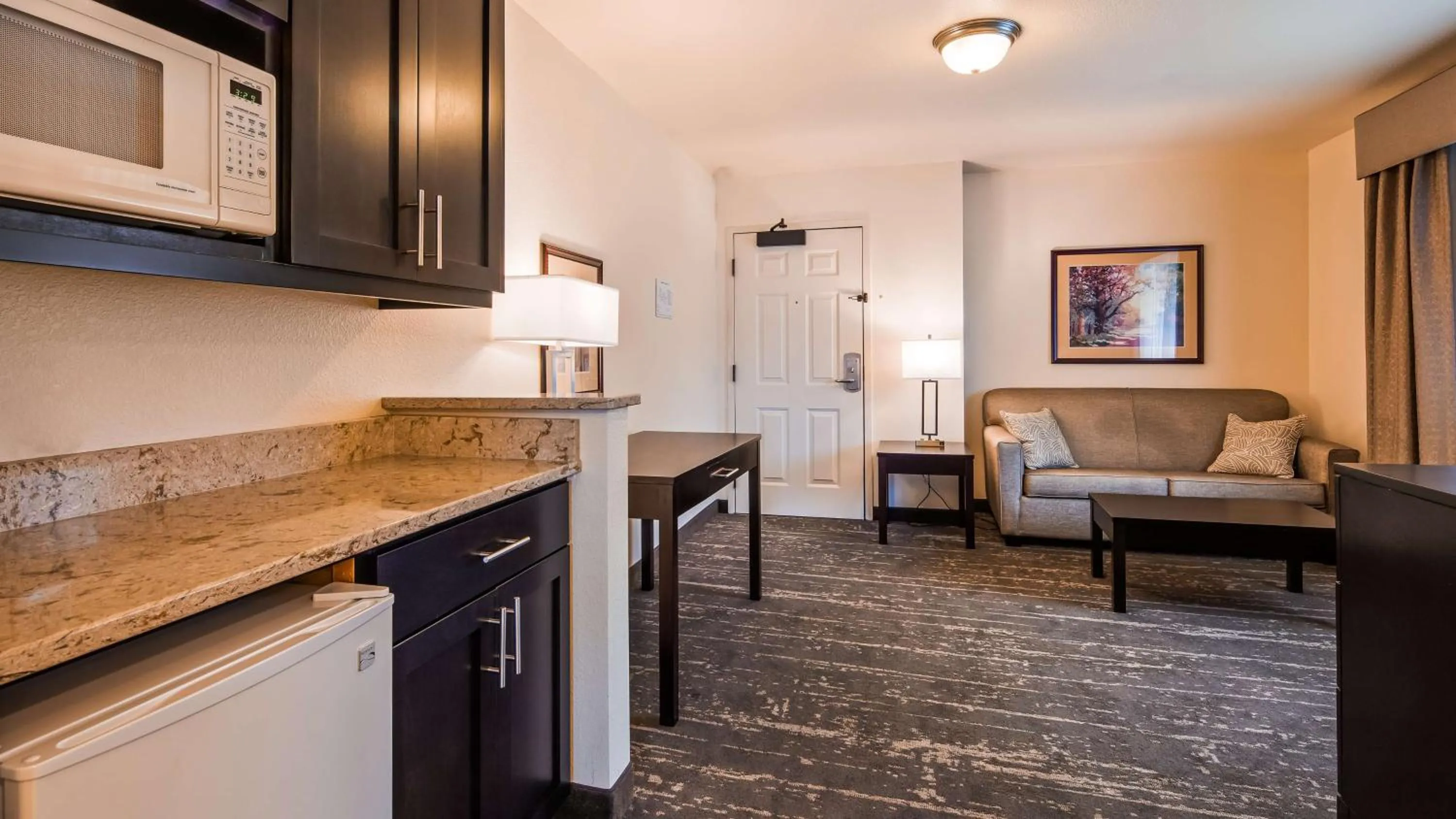 Photo of the whole room in Best Western Plus Edmonds Harbor Inn