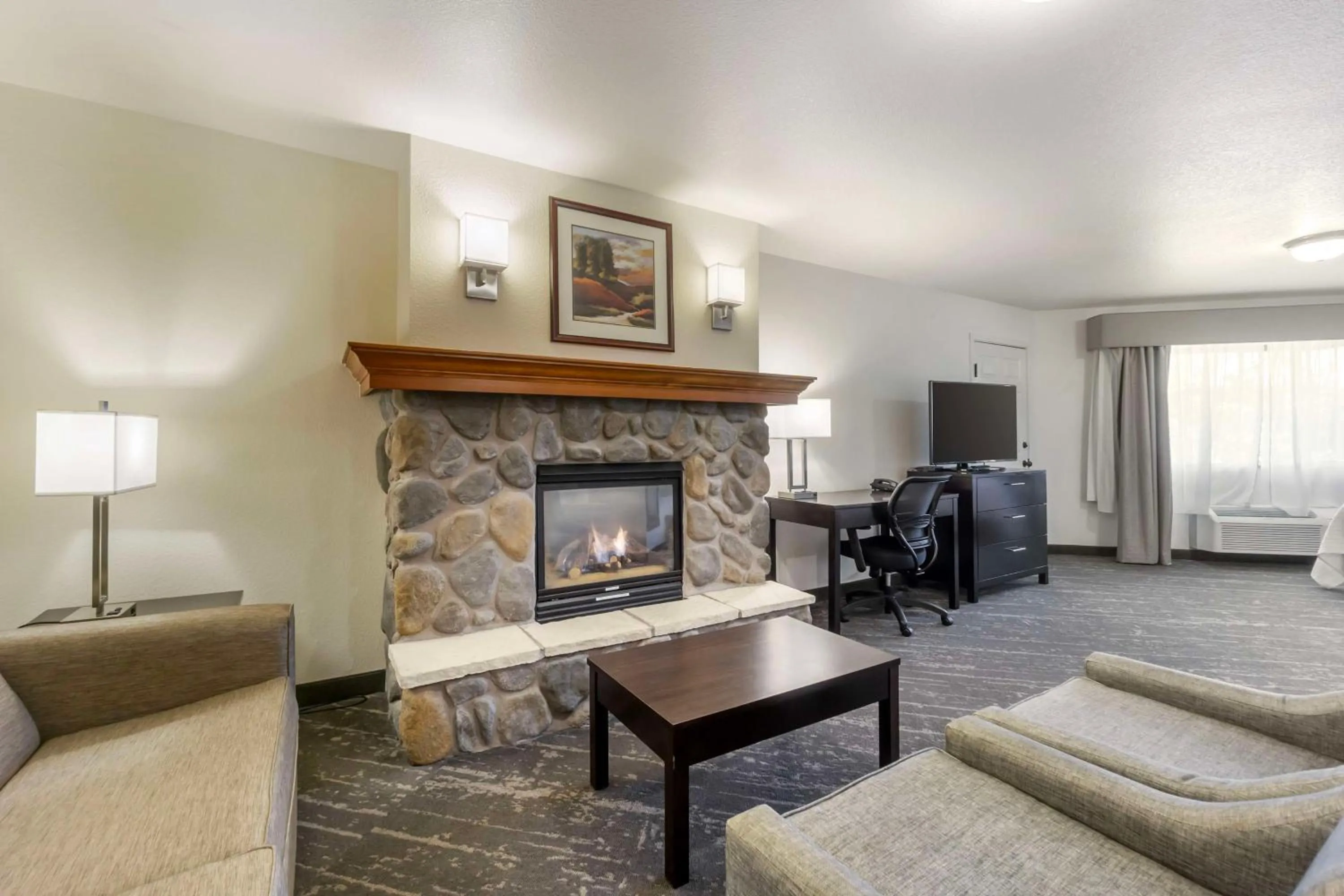 Photo of the whole room in Best Western Plus Edmonds Harbor Inn