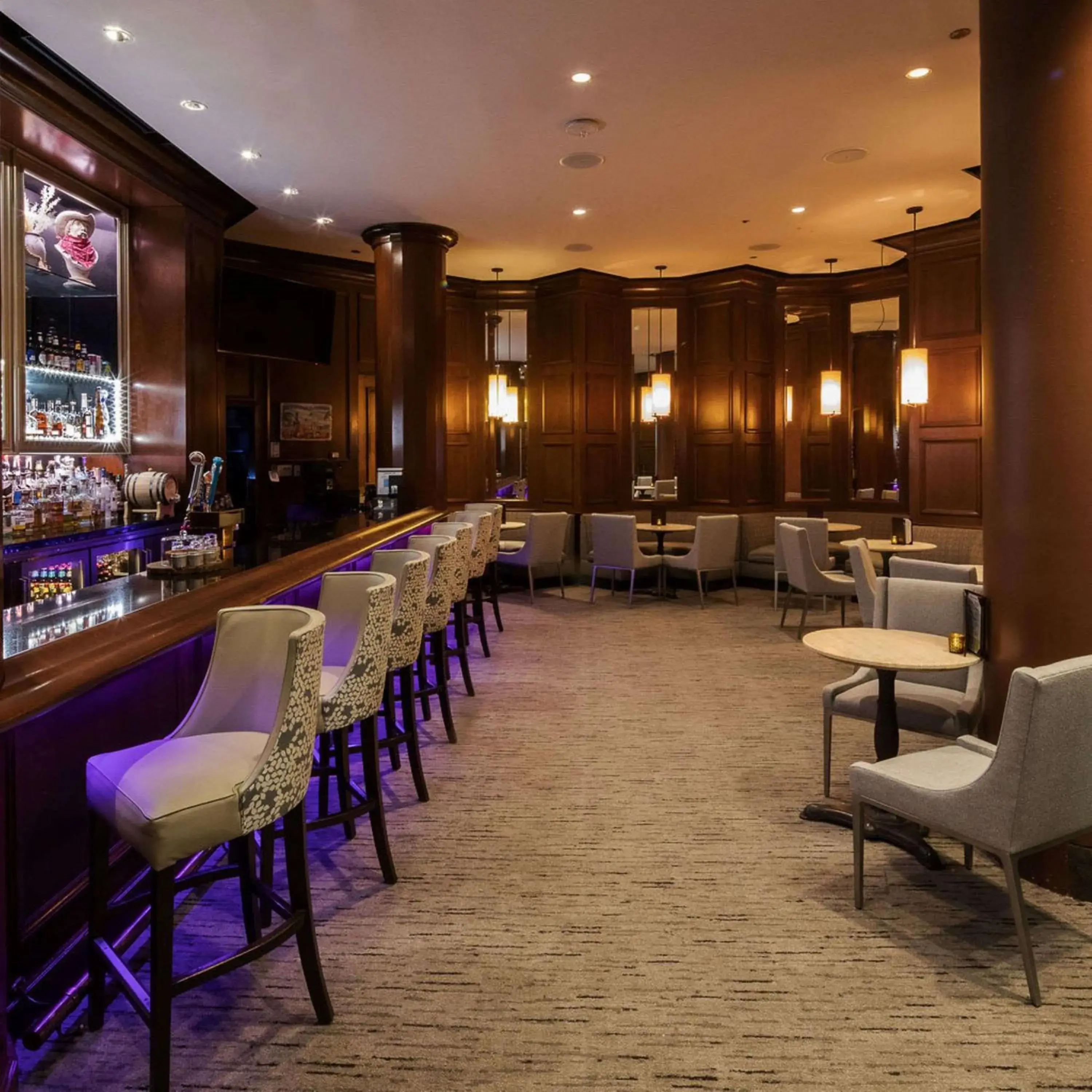 Lounge or bar in Hilton Houston Post Oak by the Galleria Lounge or bar in Hilton Houston Post Oak by the Galleria