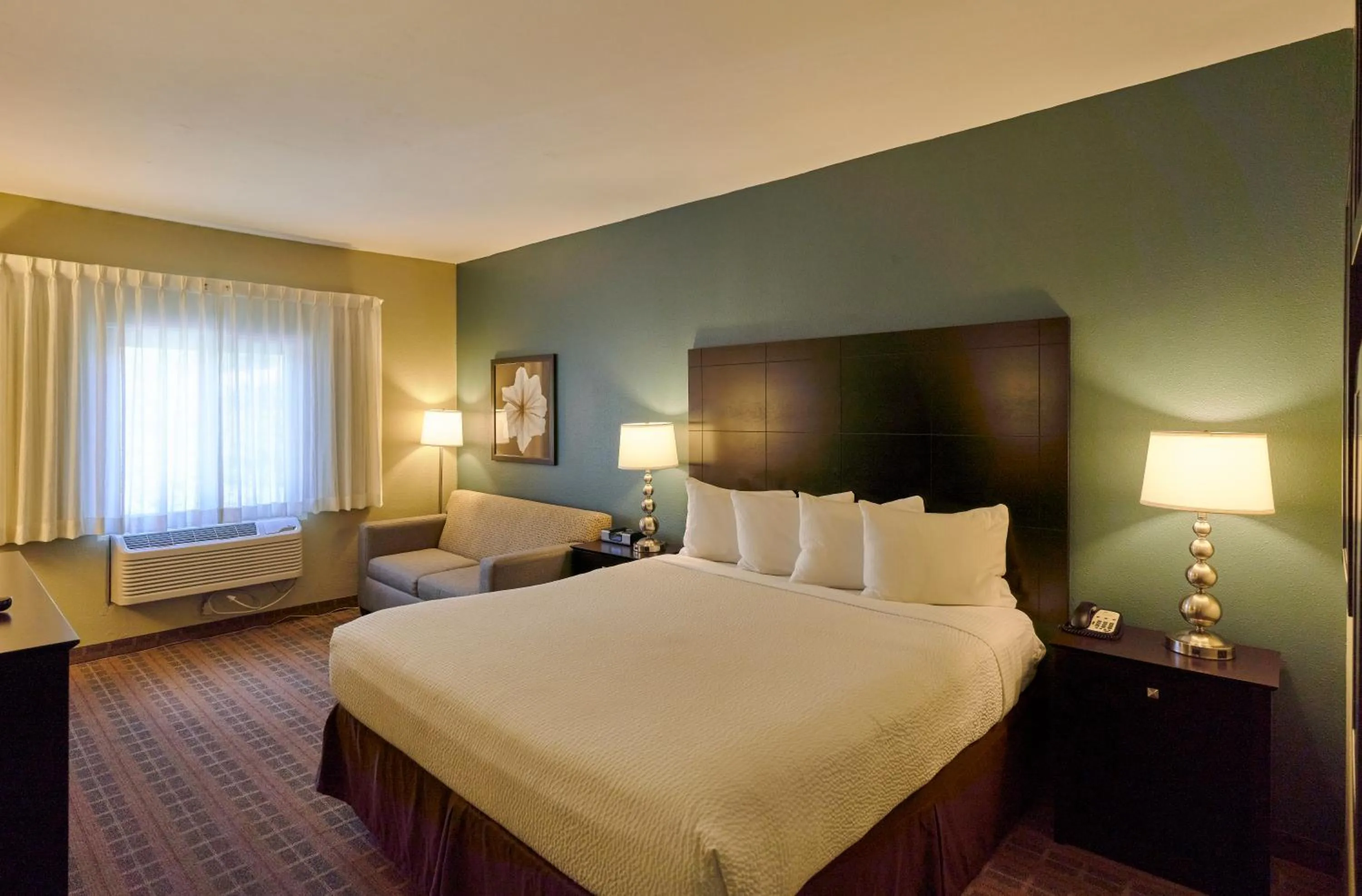 Standard King Room in La Cuesta Inn, BW Signature Collection