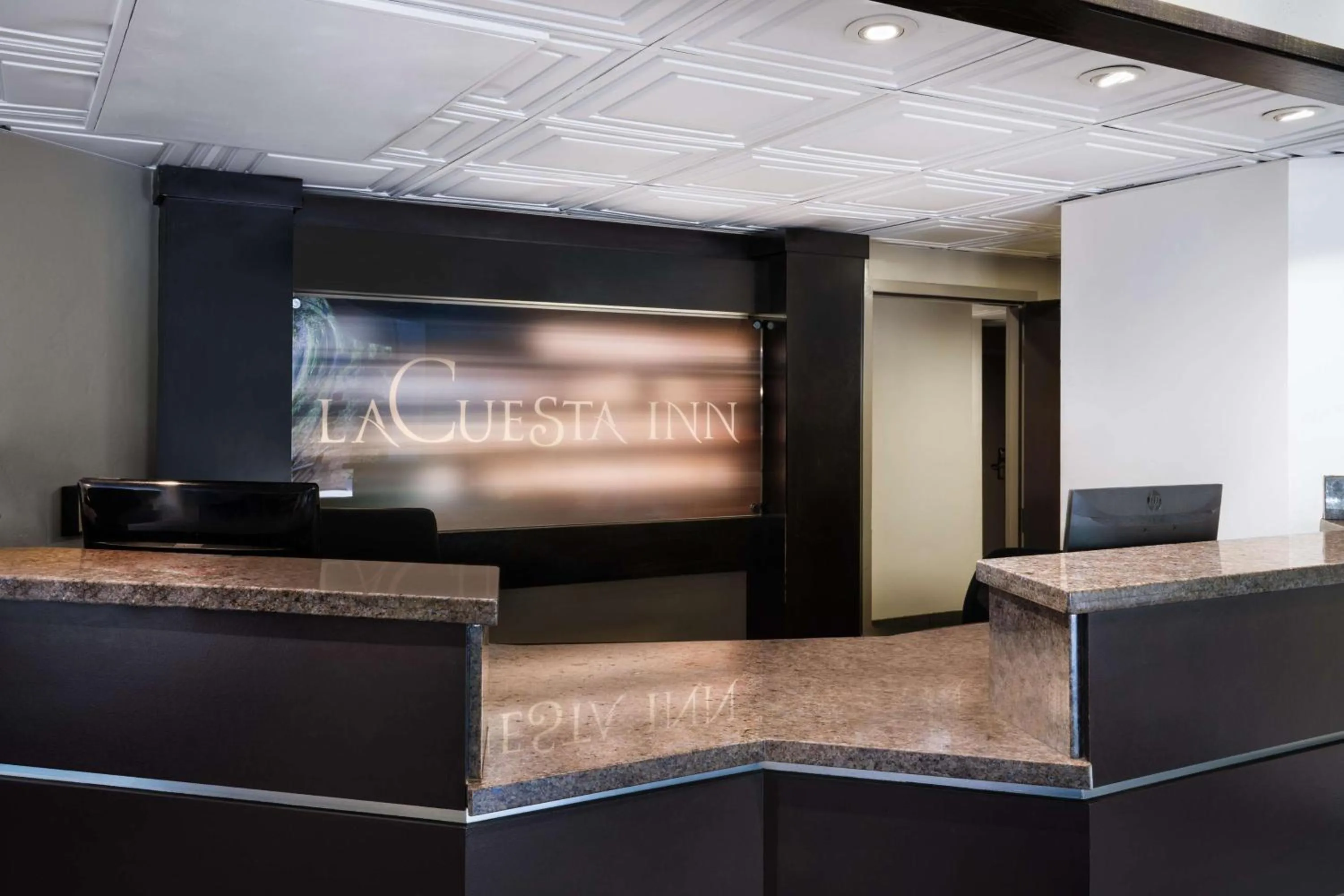 Lobby or reception in La Cuesta Inn, BW Signature Collection