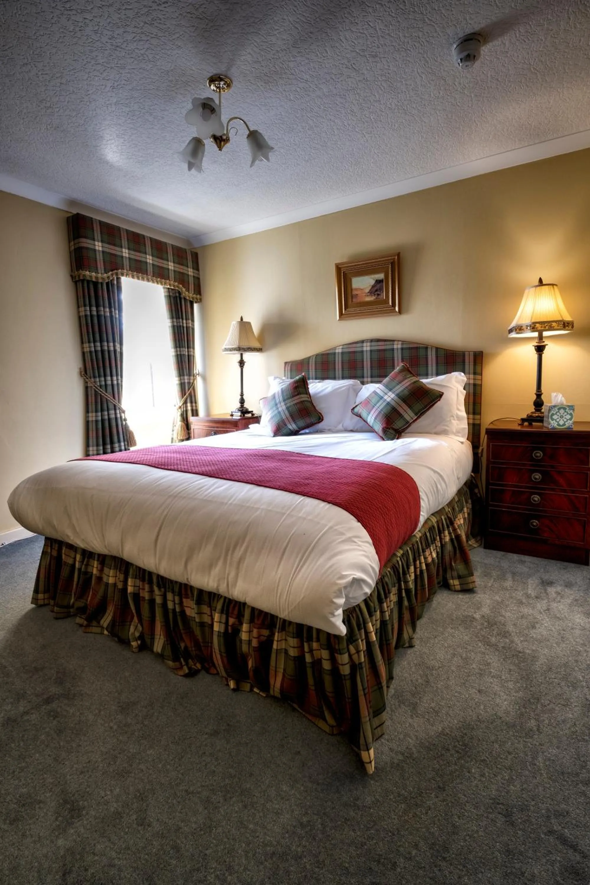 Bed in Altnaharra Hotel