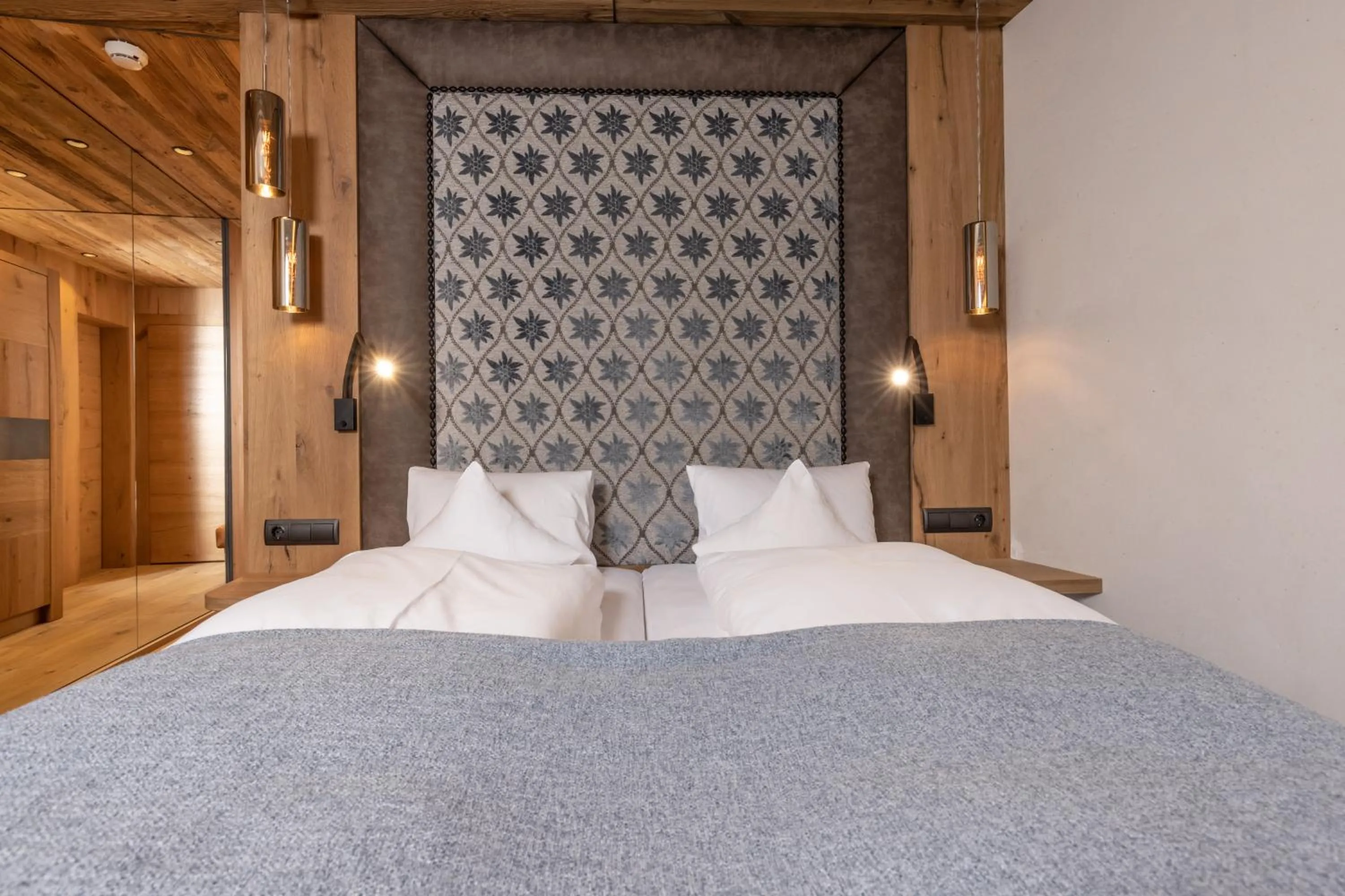 Bed in Alpbacherhof Mountain & Spa Resort