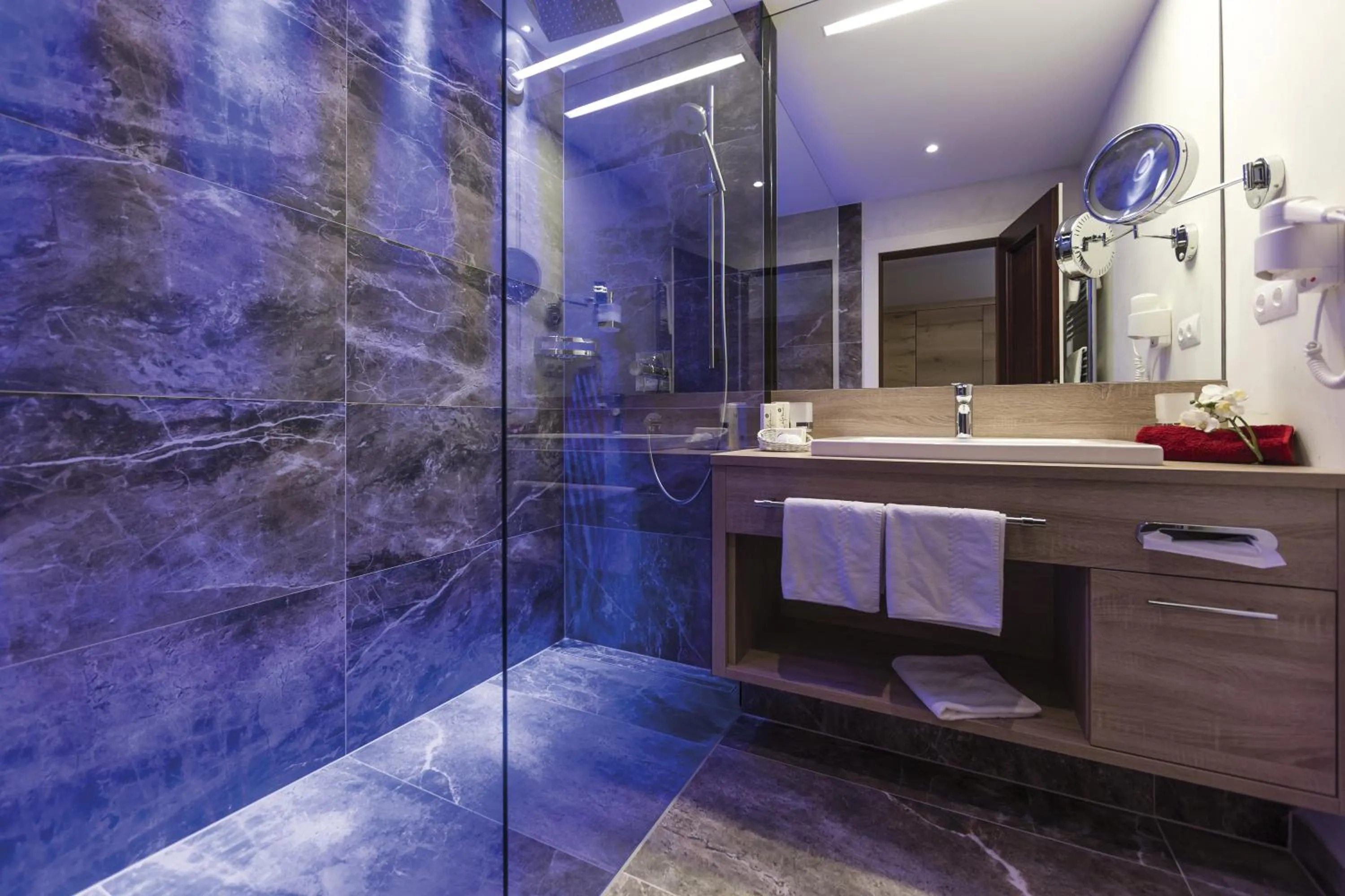 Bathroom in Alpbacherhof Mountain & Spa Resort