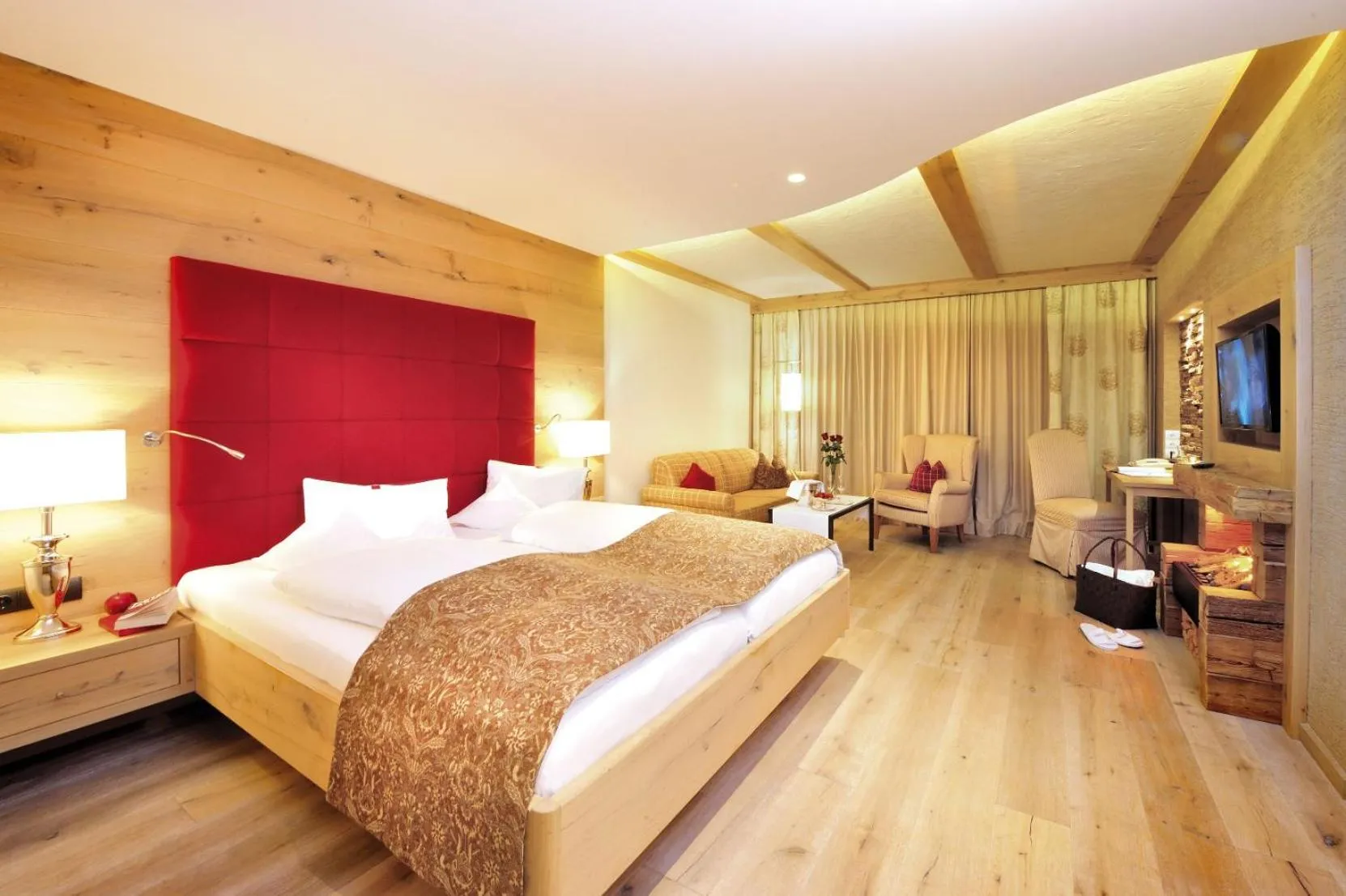Photo of the whole room, Bed in Alpbacherhof Mountain & Spa Resort