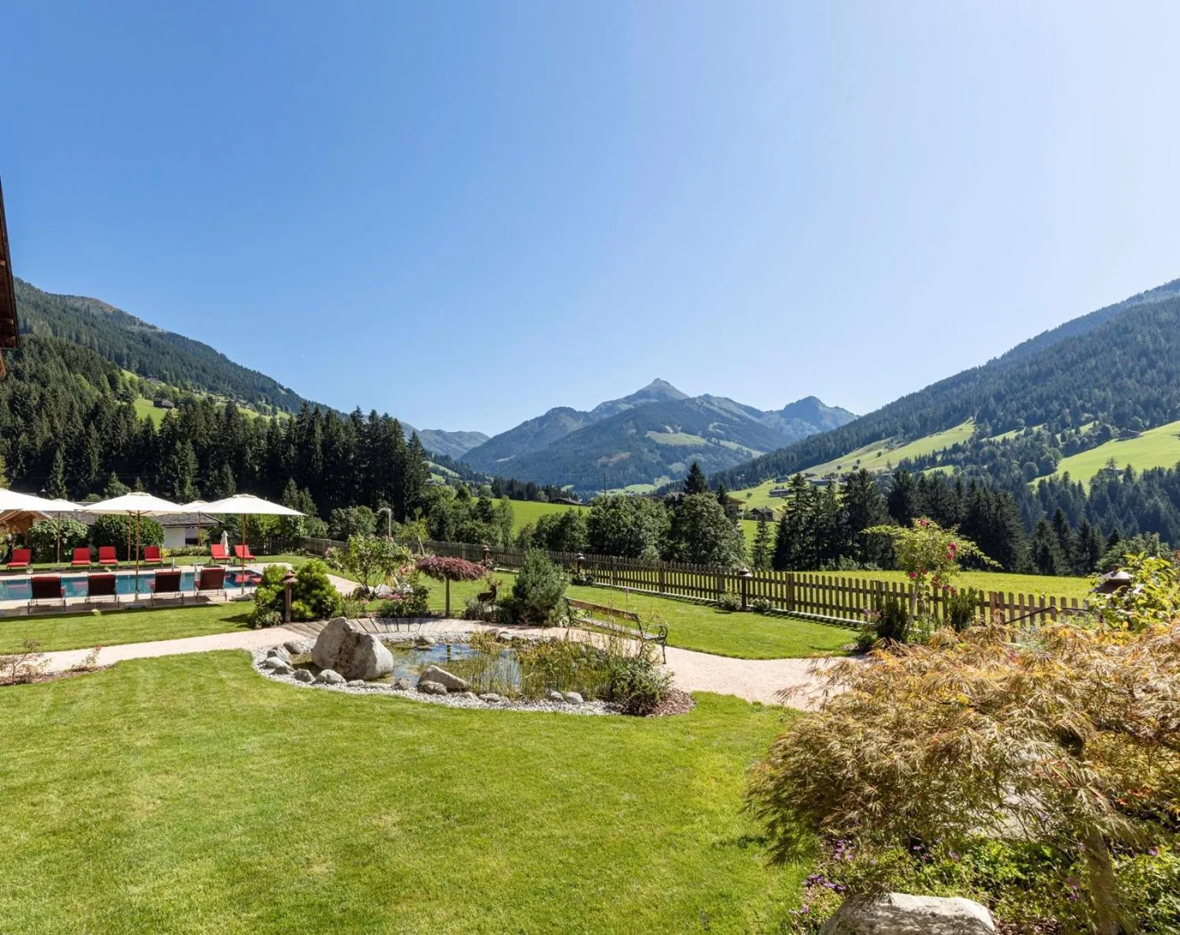 Garden in Alpbacherhof Mountain & Spa Resort