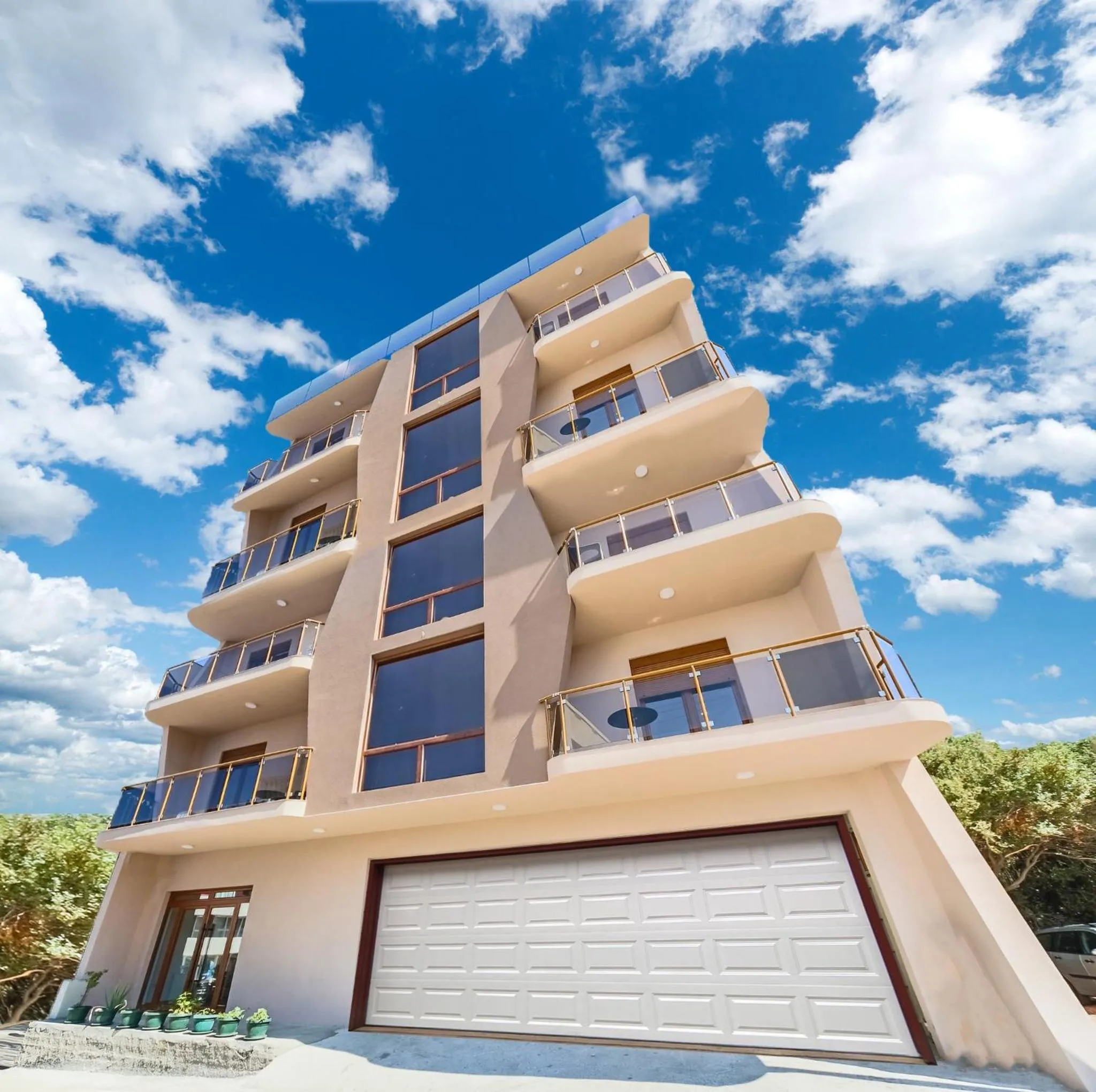 Property building in Apart Hotel XXL Lux