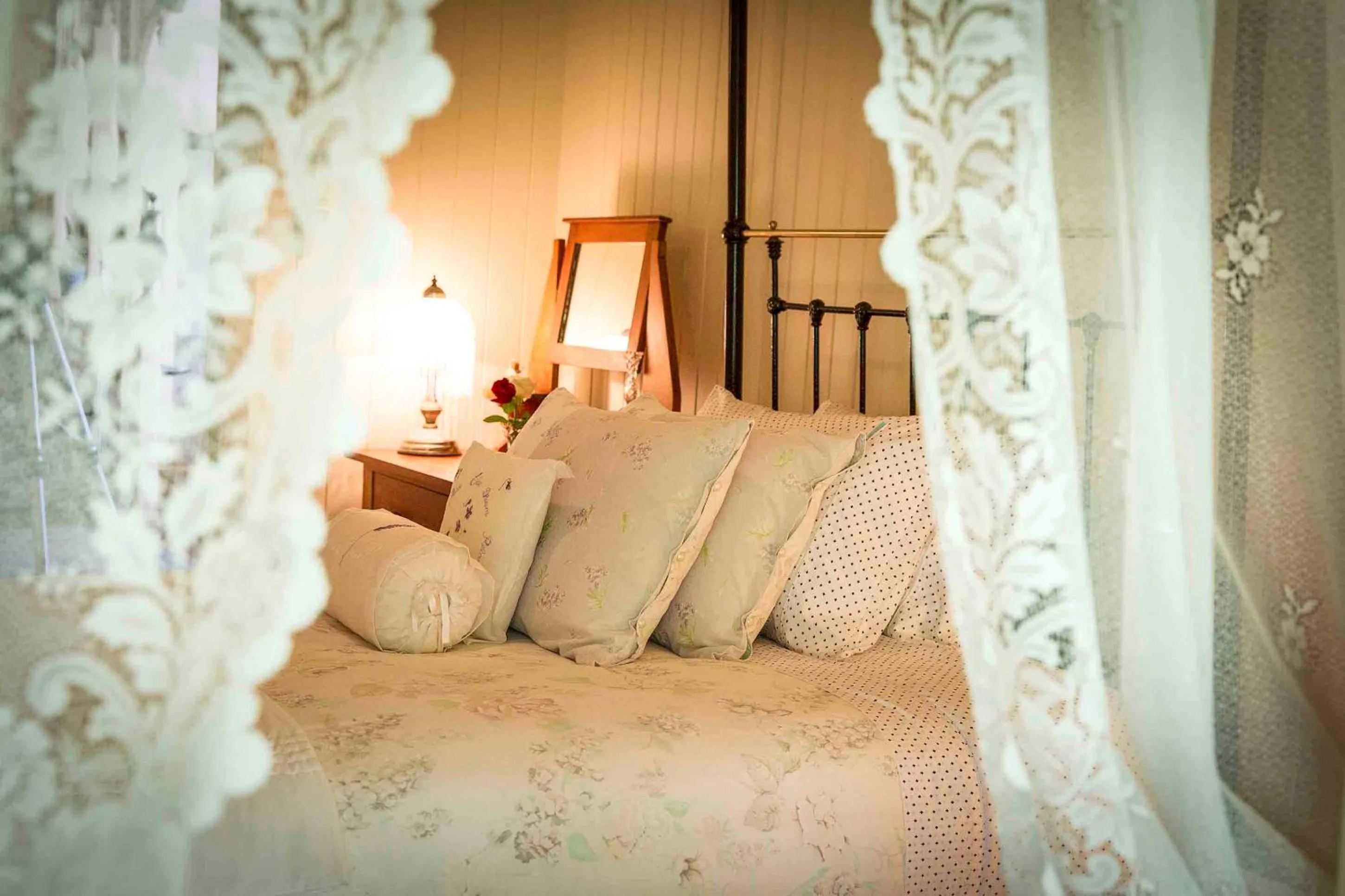 Bedroom, Bed in The Falls Montville