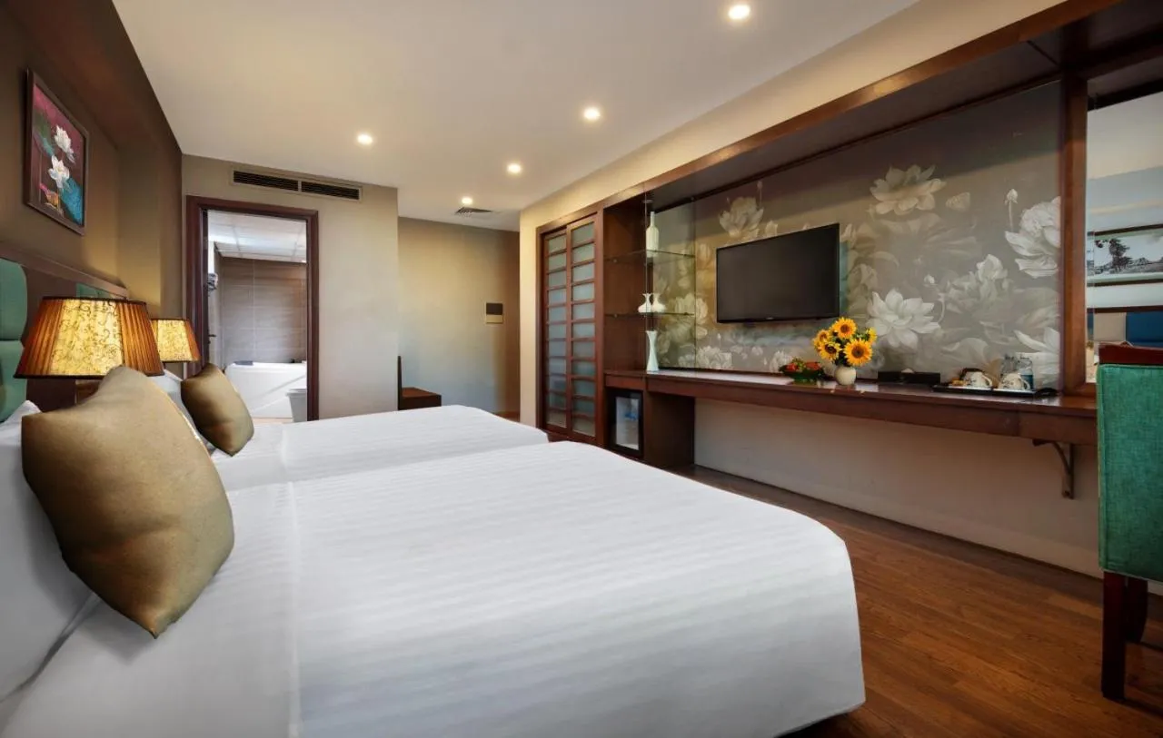 Bed in Skylark Hotel