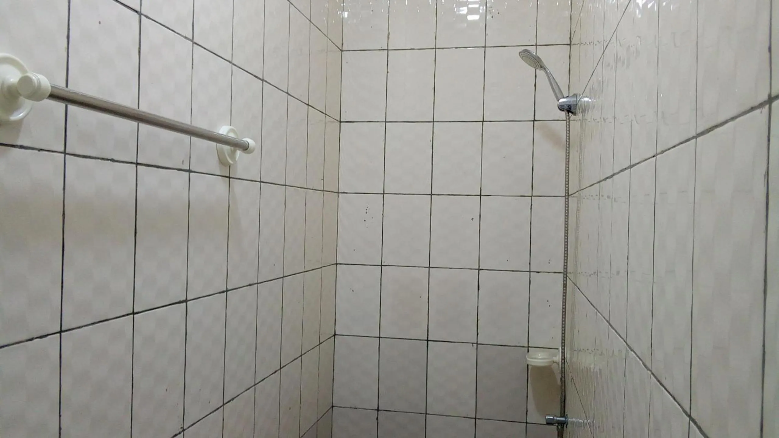 Bathroom in Nora Hotel