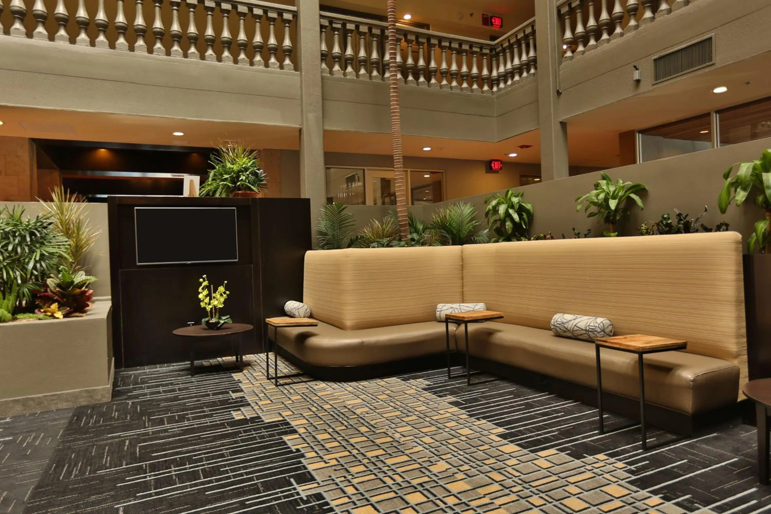 Lobby or reception in Doubletree by Hilton McAllen