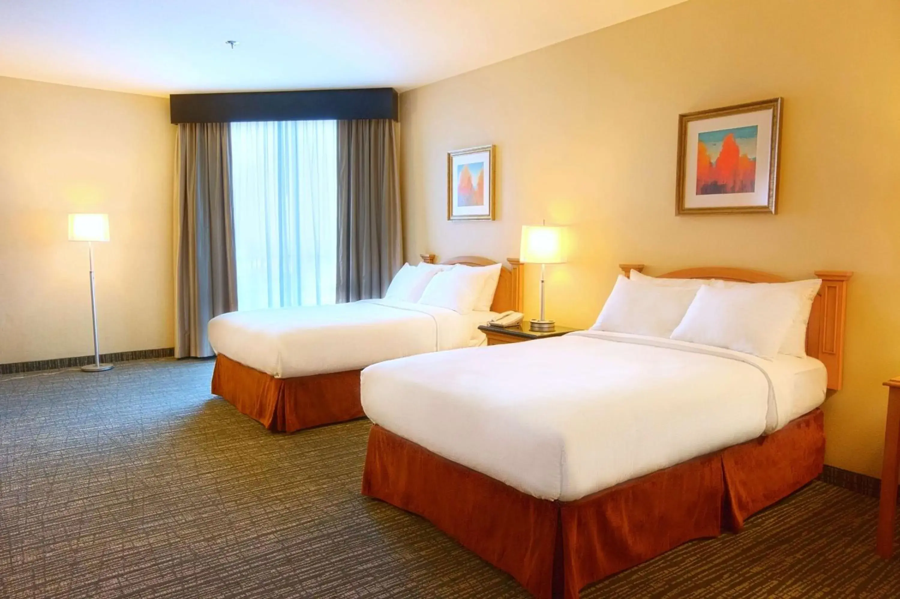 Bathroom, Bed in Doubletree by Hilton McAllen Bathroom, Bed in Doubletree by Hilton McAllen