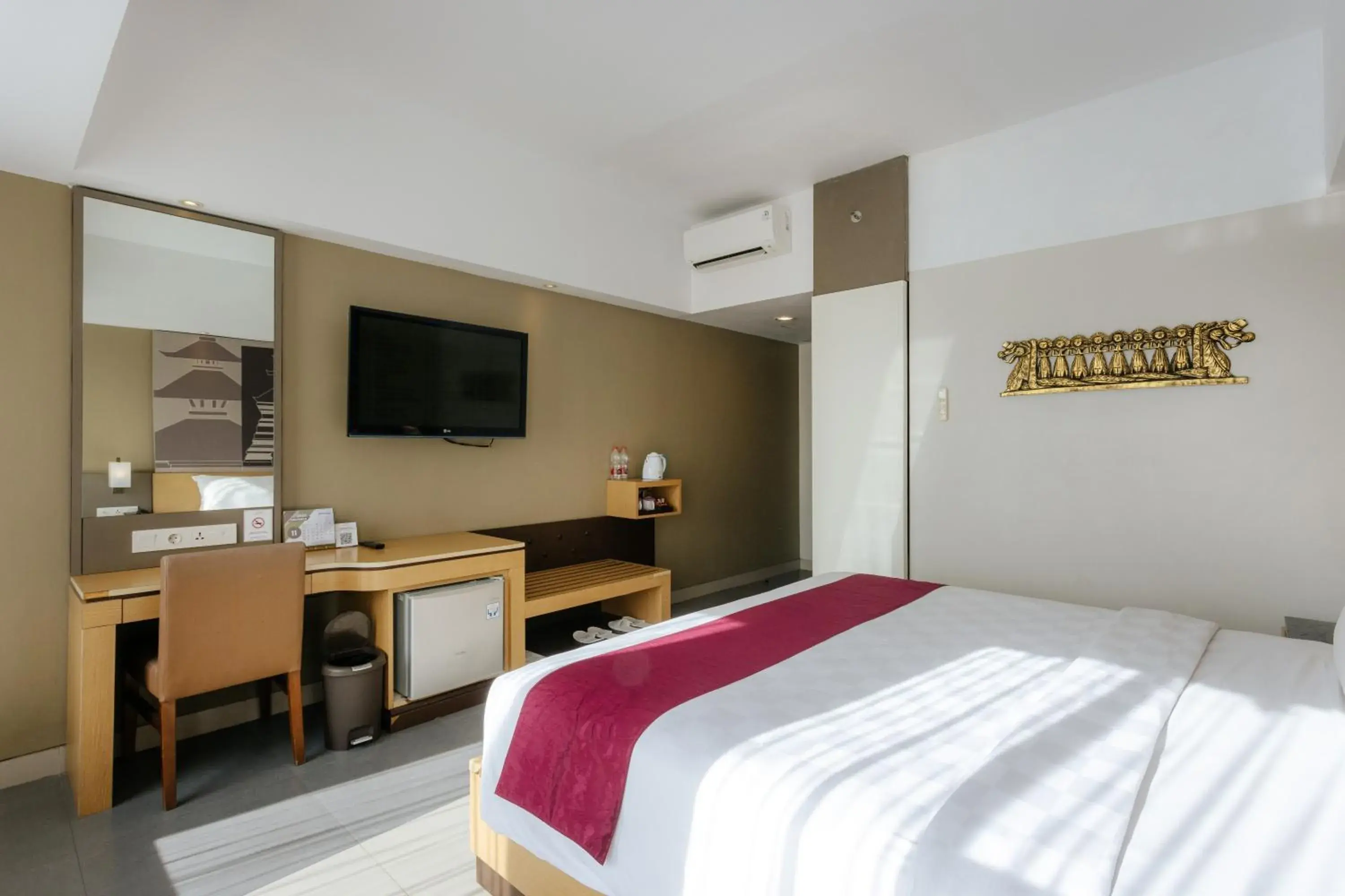 Bed in Horison Ultima Seminyak Bali - CHSE Certified Bed in Horison Ultima Seminyak Bali - CHSE Certified