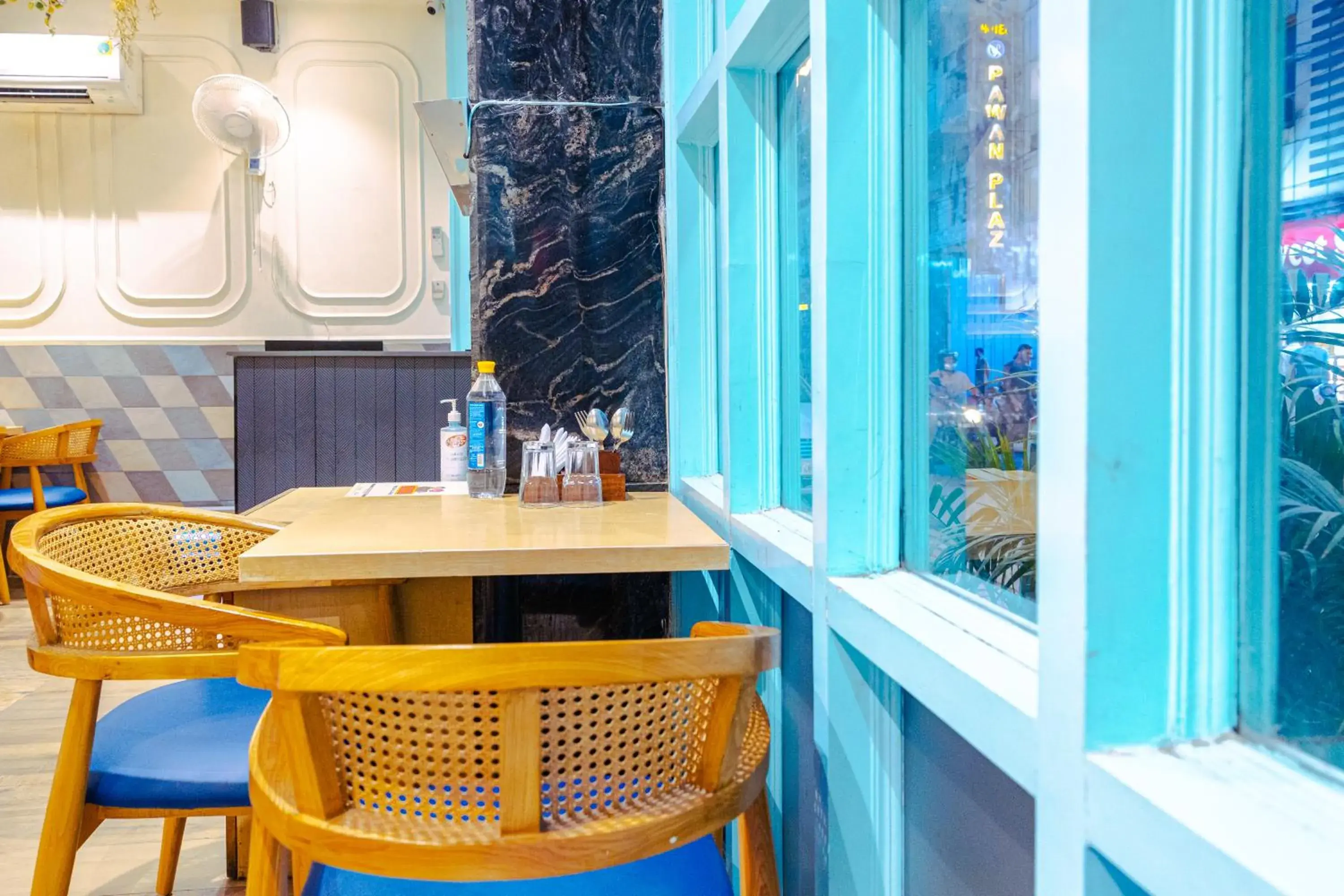 Restaurant/places to eat in Rupam Hotel Restaurant/places to eat in Rupam Hotel