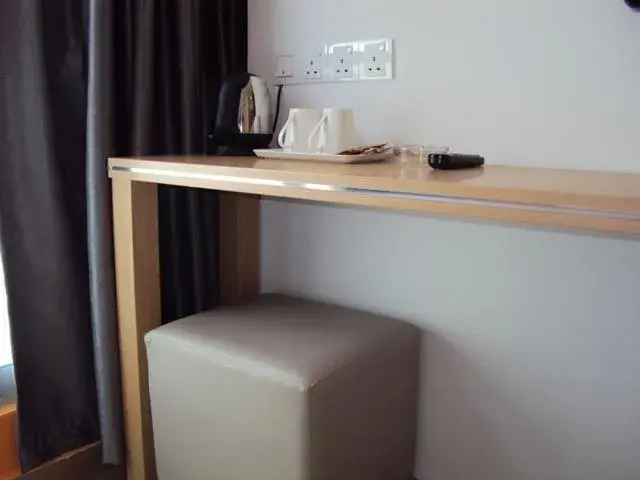 Deluxe Double Room in GM City Hotel Deluxe Double Room in GM City Hotel