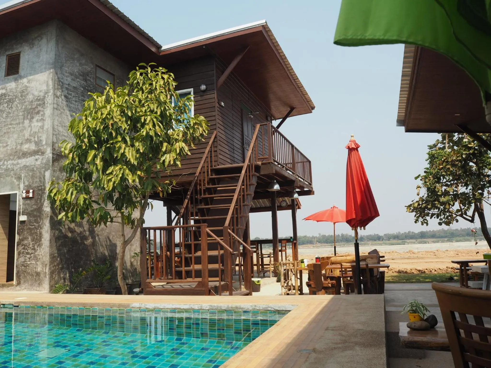 NawiengkaeRiverview Resort