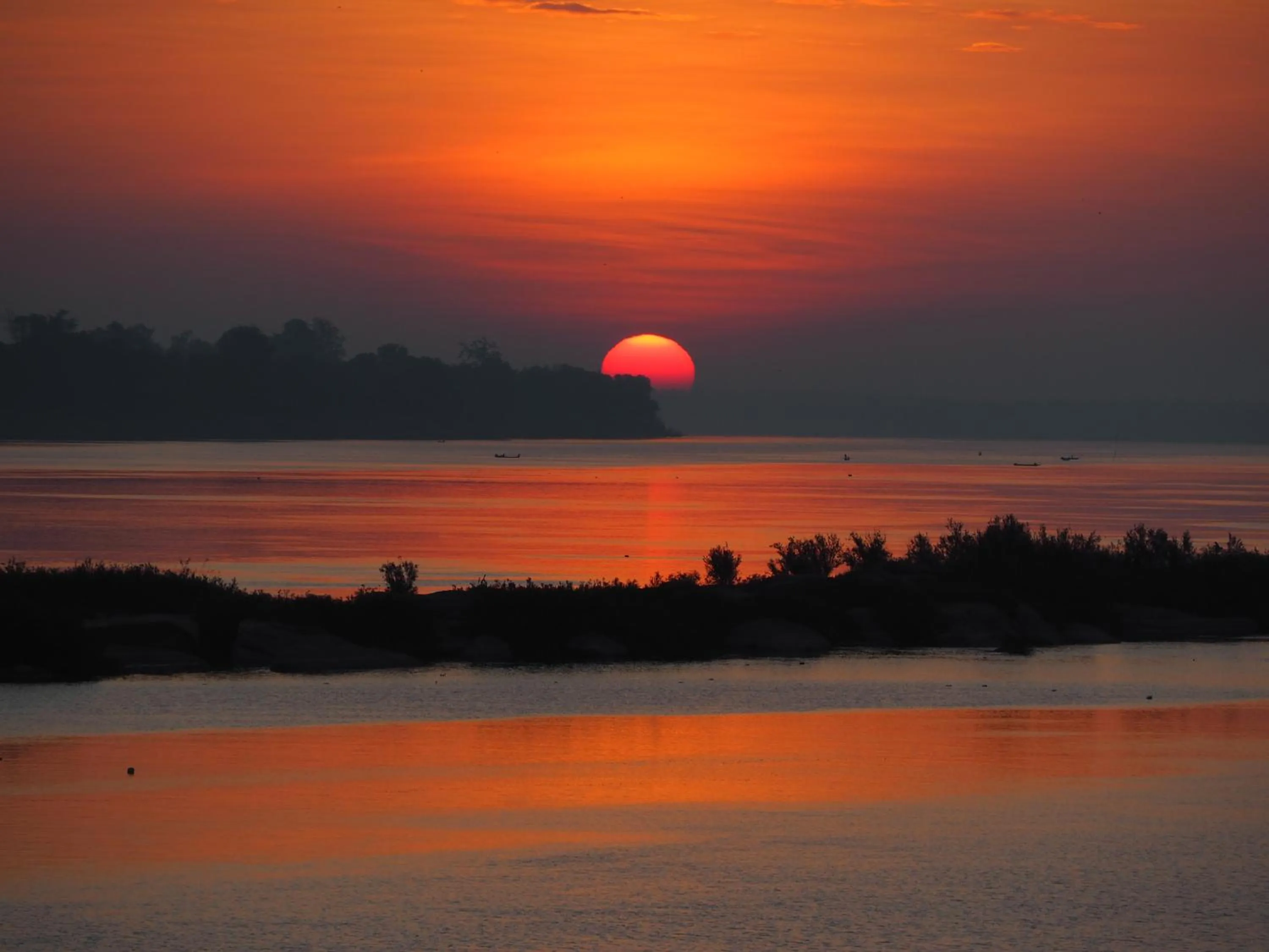 NawiengkaeRiverview Resort