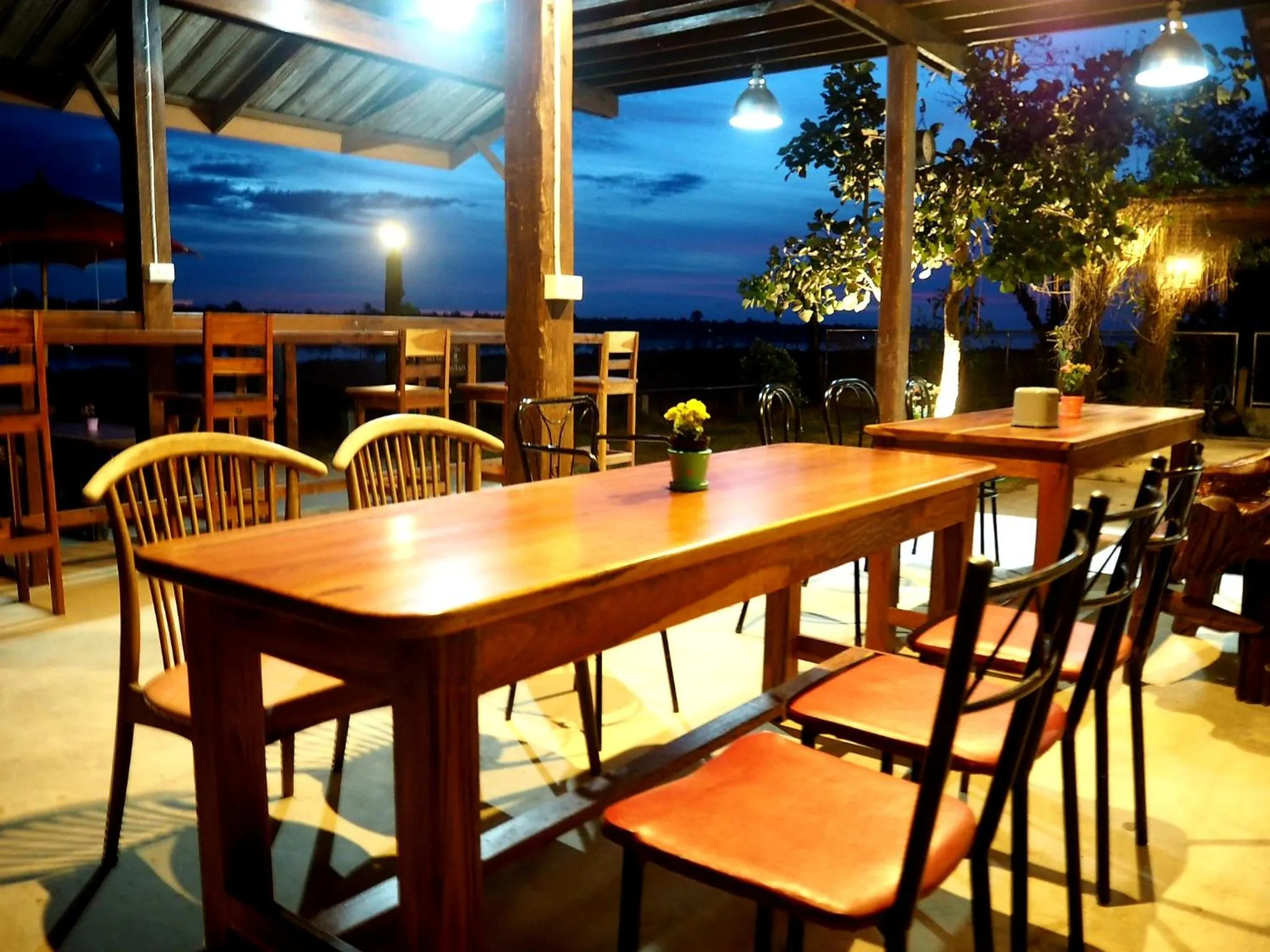 NawiengkaeRiverview Resort