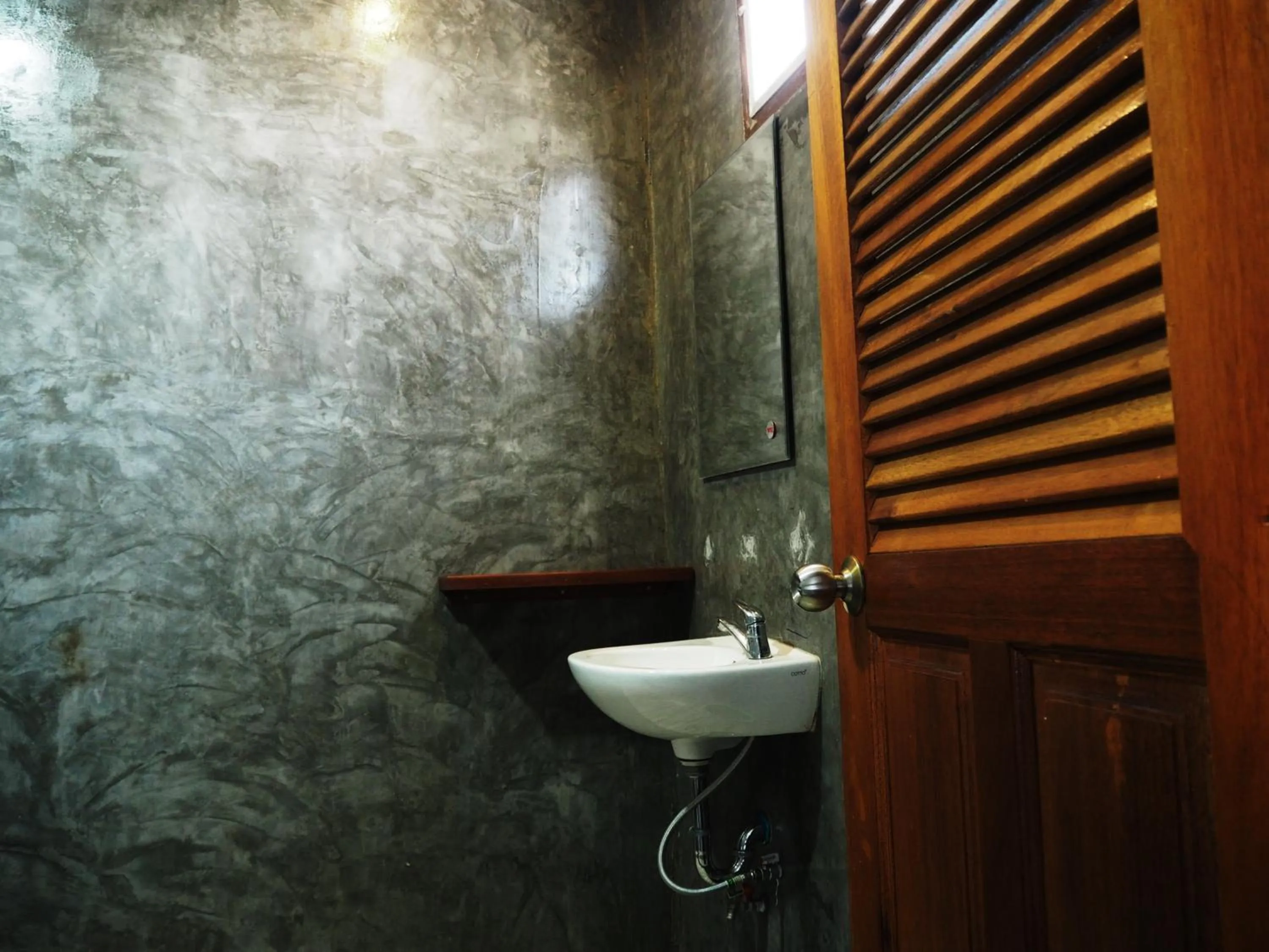 NawiengkaeRiverview Resort