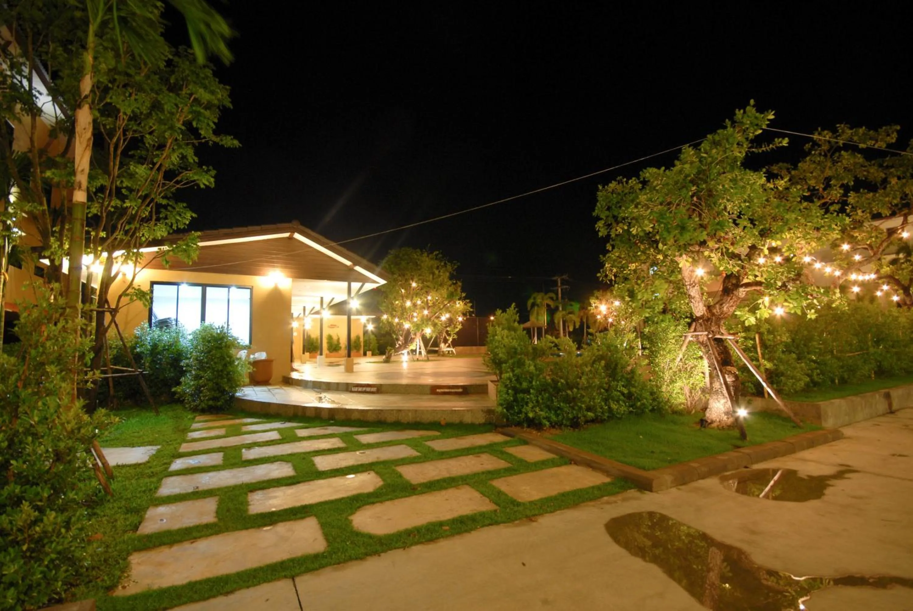 Swimming pool in Phufa Waree Chiangrai Resort - SHA Extra Plus