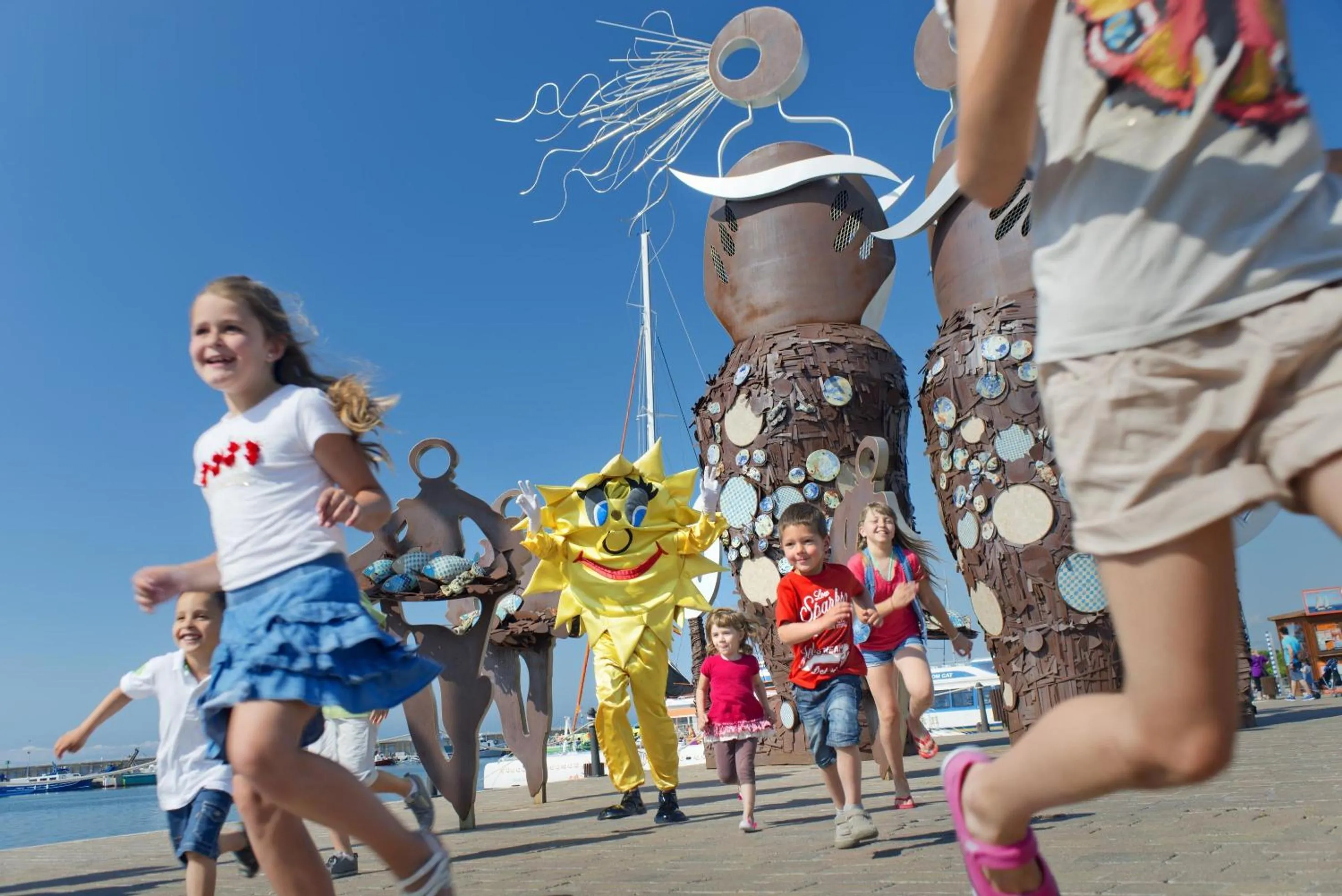 Kids's club in Olimar II