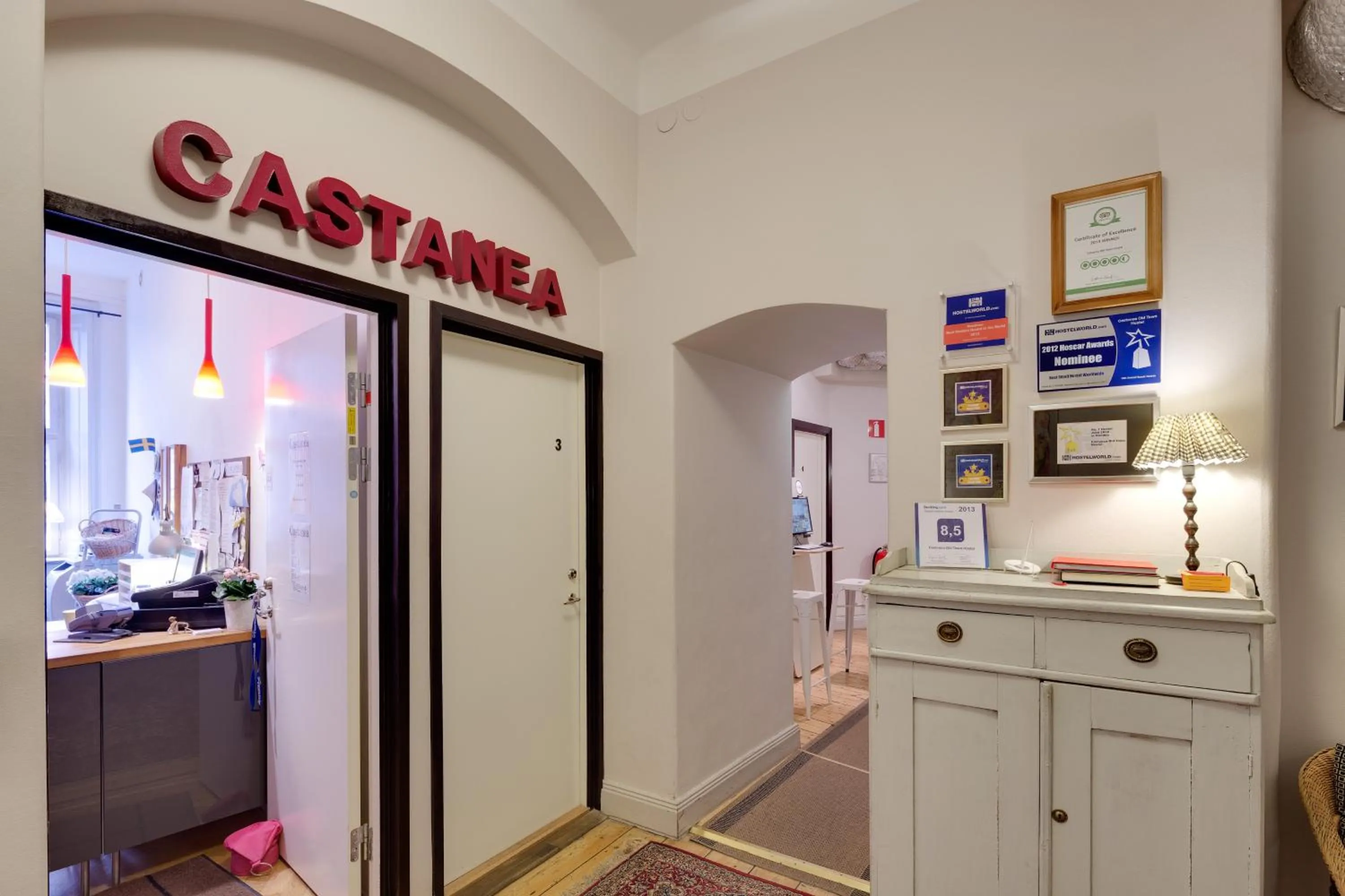 Lobby or reception in Castanea Old Town Hostel