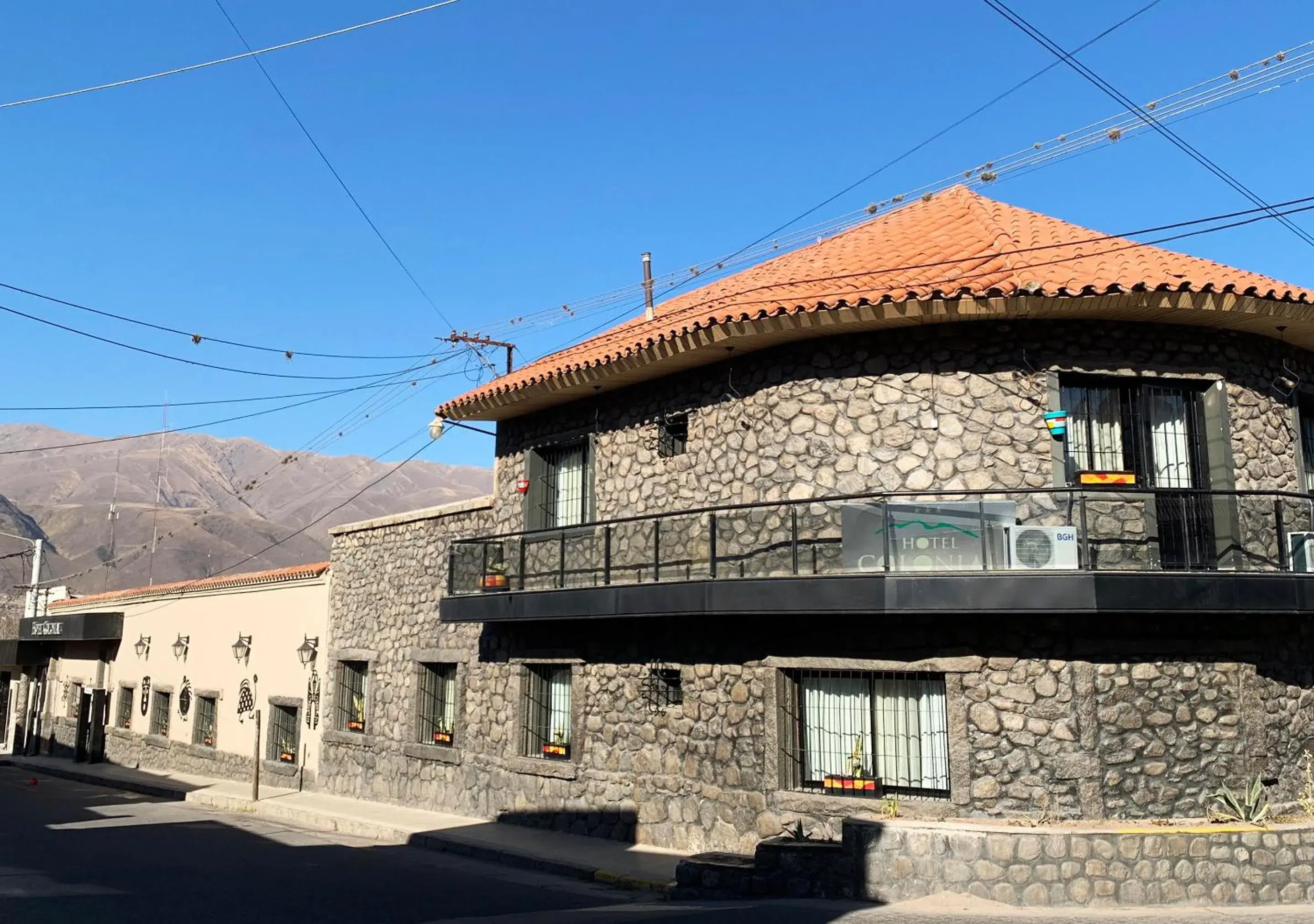 Property building in Hotel Colonial Tafi del Valle by DOT Tradition Property building in Hotel Colonial Tafi del Valle by DOT Tradition