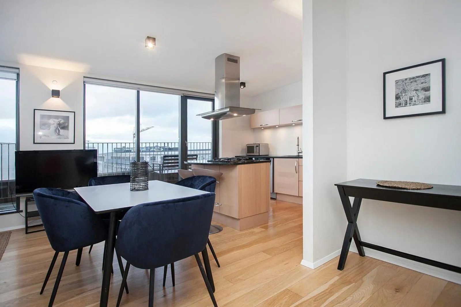 Kitchen or kitchenette in Planet Apartments