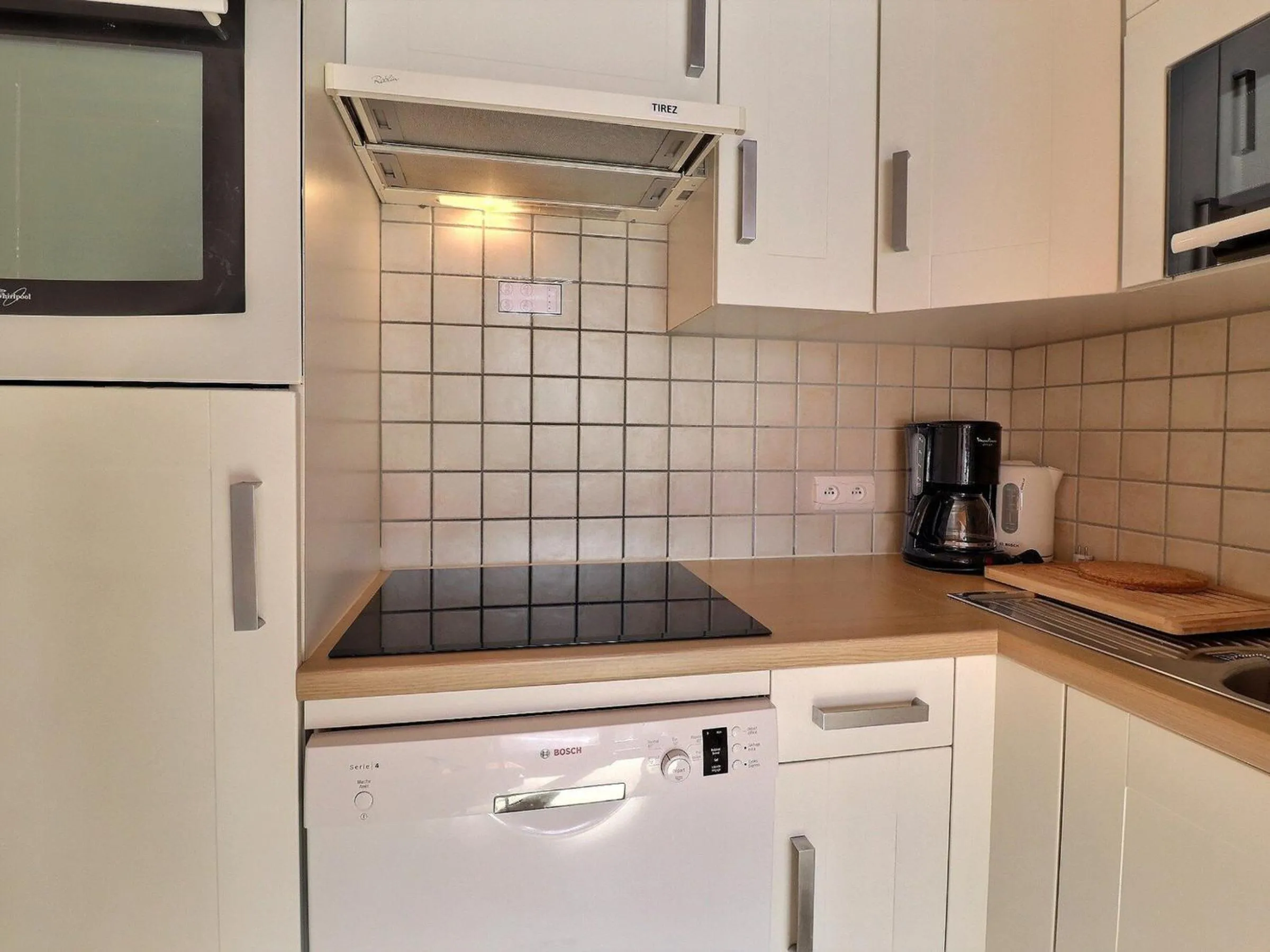 Appartement lumineux et cosy sur les pistes, balcon et WIFI - FR-1-182-13