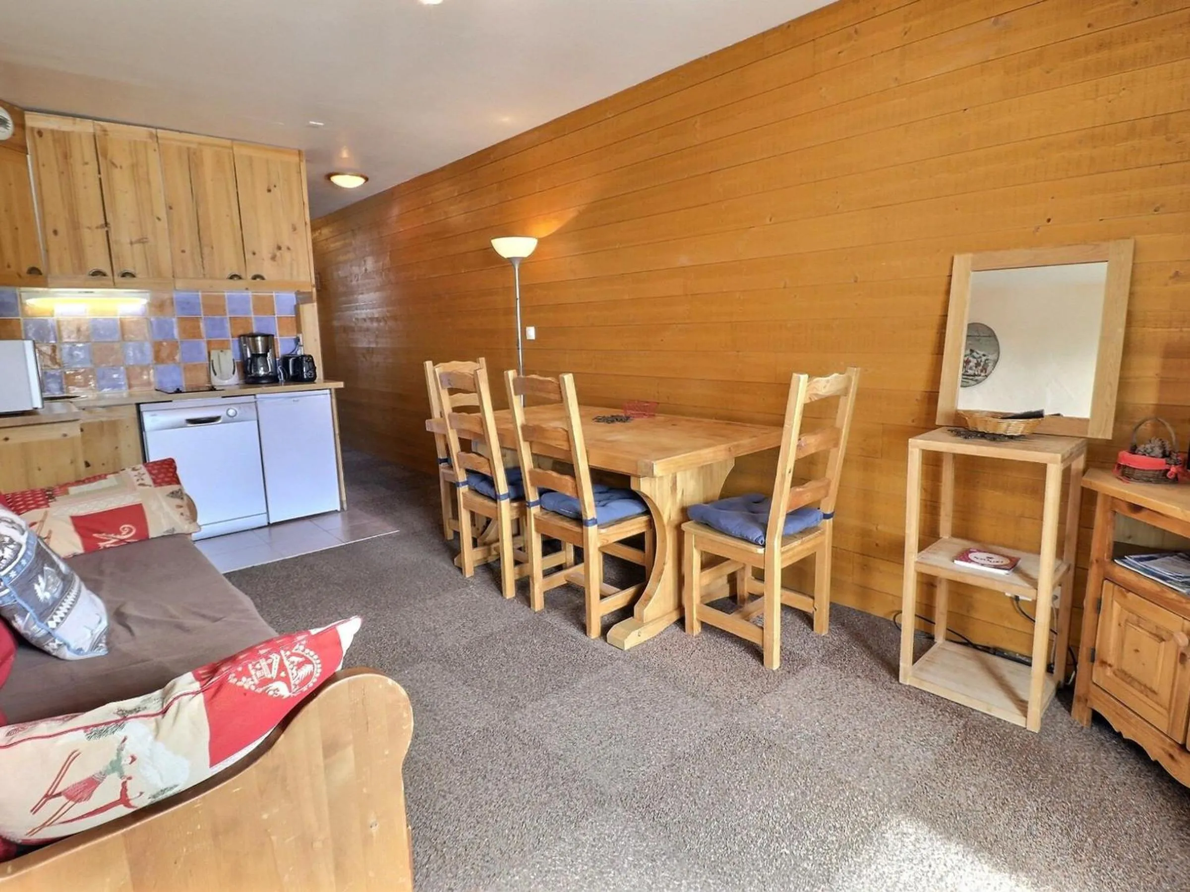 Confortable T2 pour 4 pers, animaux acceptés, balcon sud - FR-1-182-50