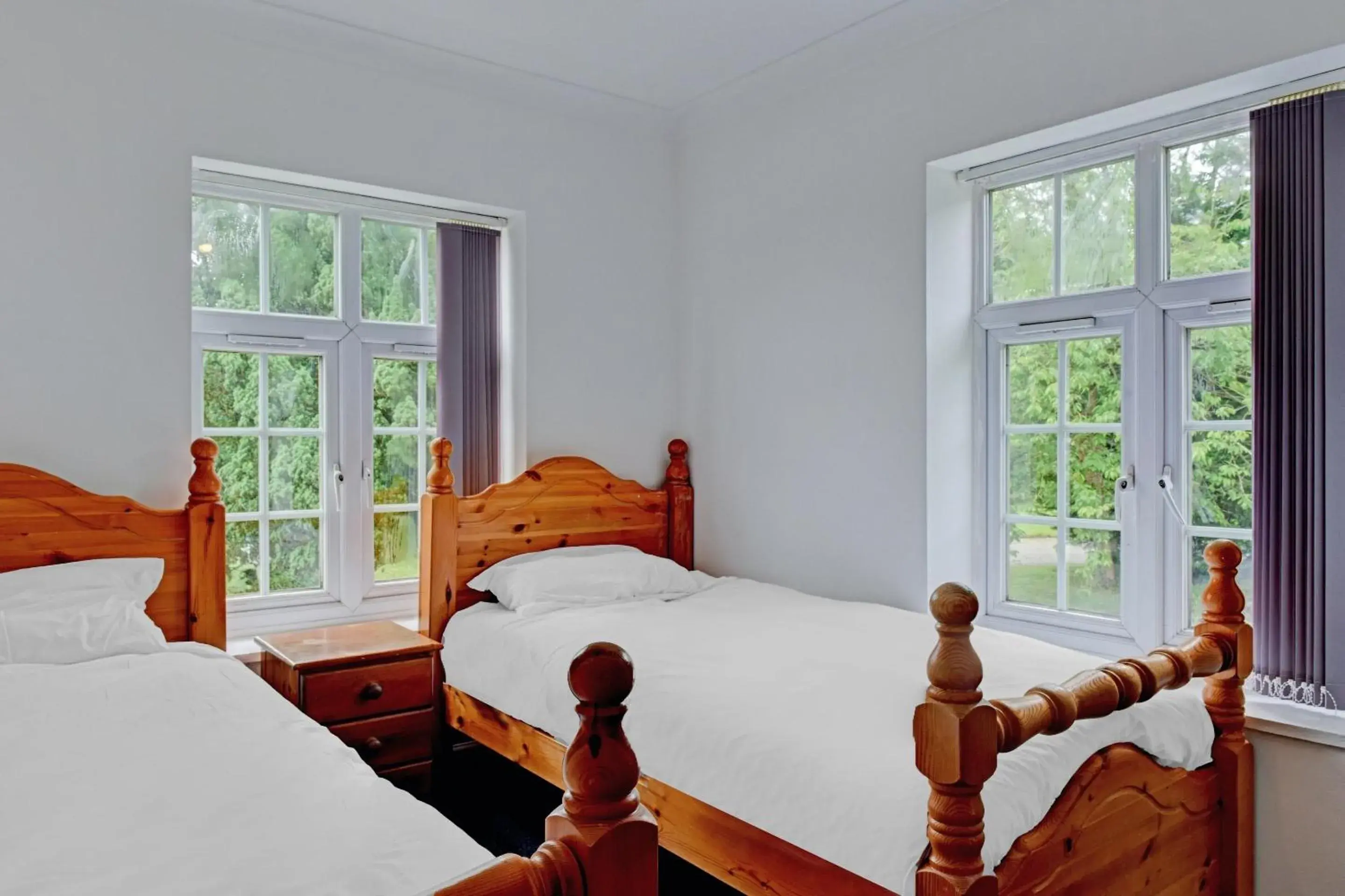 Standard Twin Room in The Gables Hotel, Birmingham Airport Standard Twin Room in The Gables Hotel, Birmingham Airport