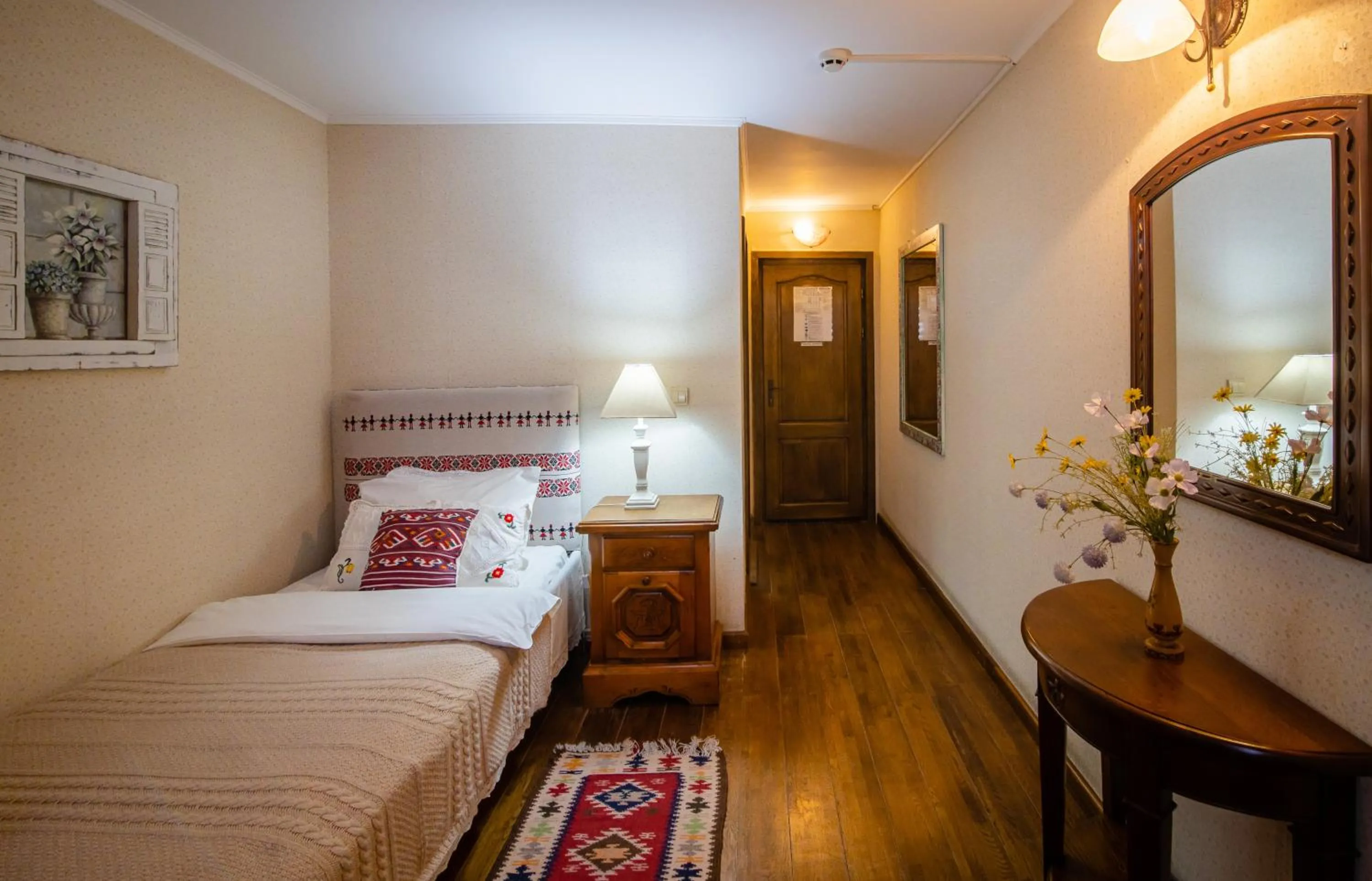 Bed in Hanul Ancutei