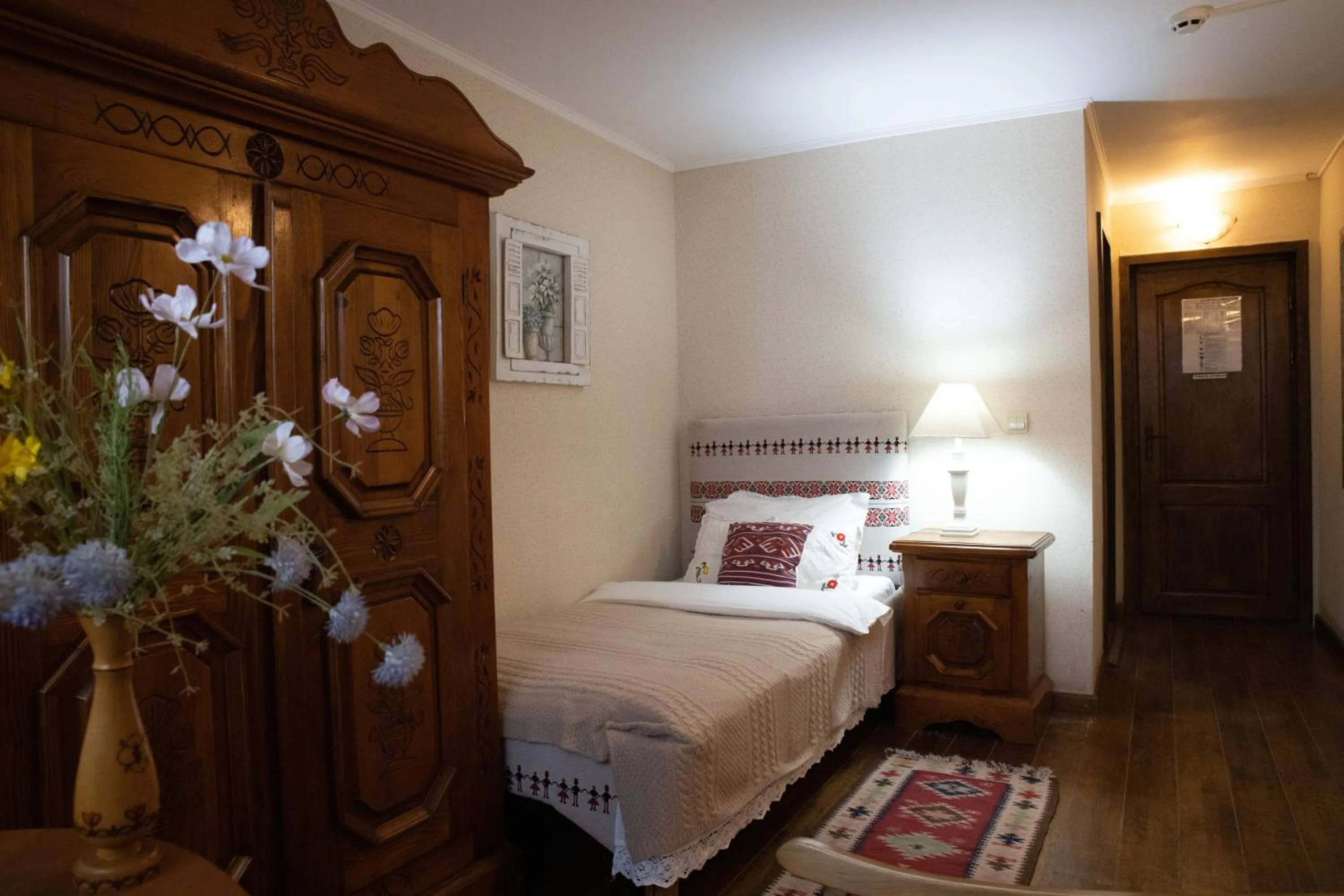 Bed in Hanul Ancutei