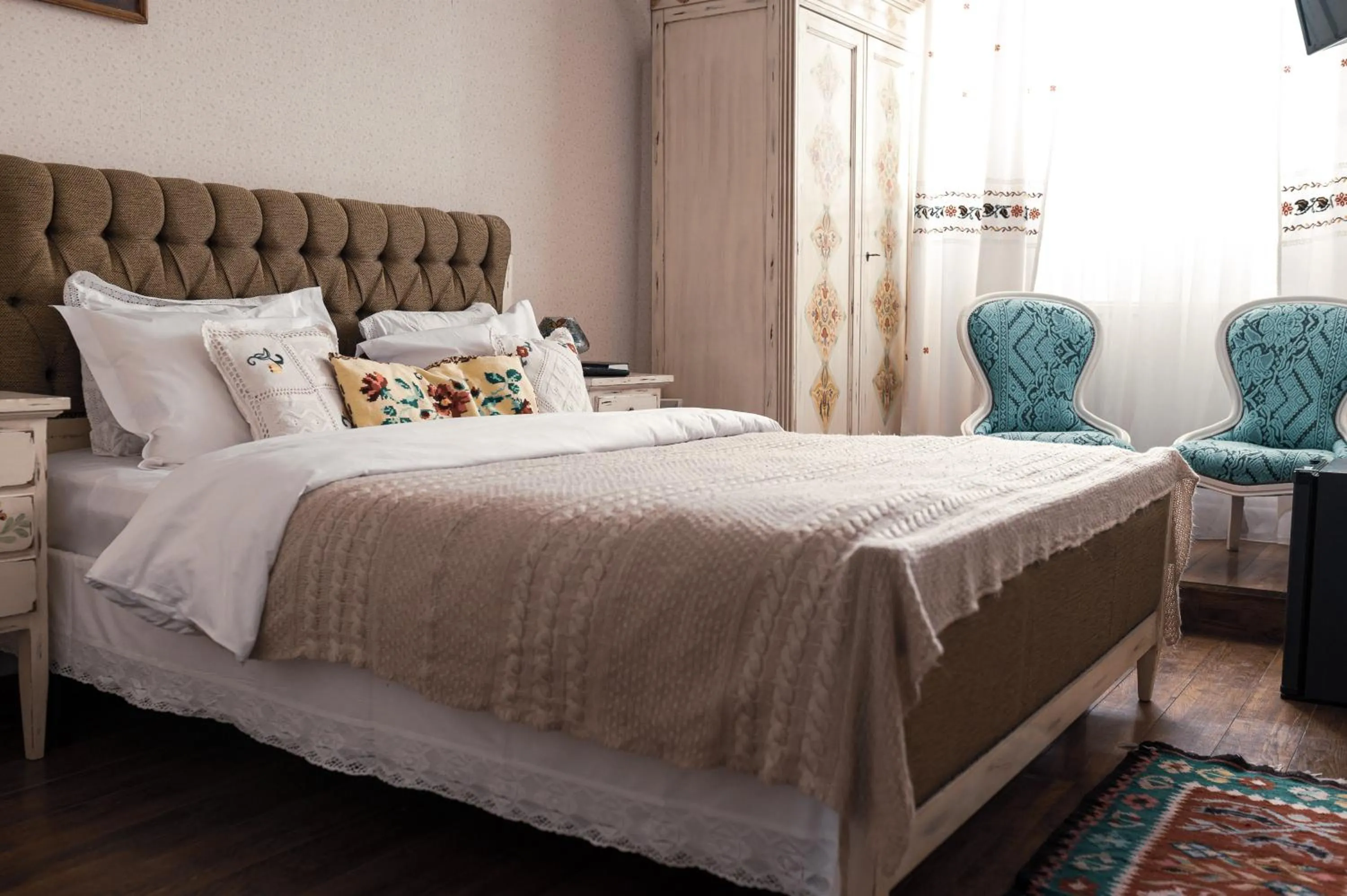 Photo of the whole room, Bed in Hanul Ancutei