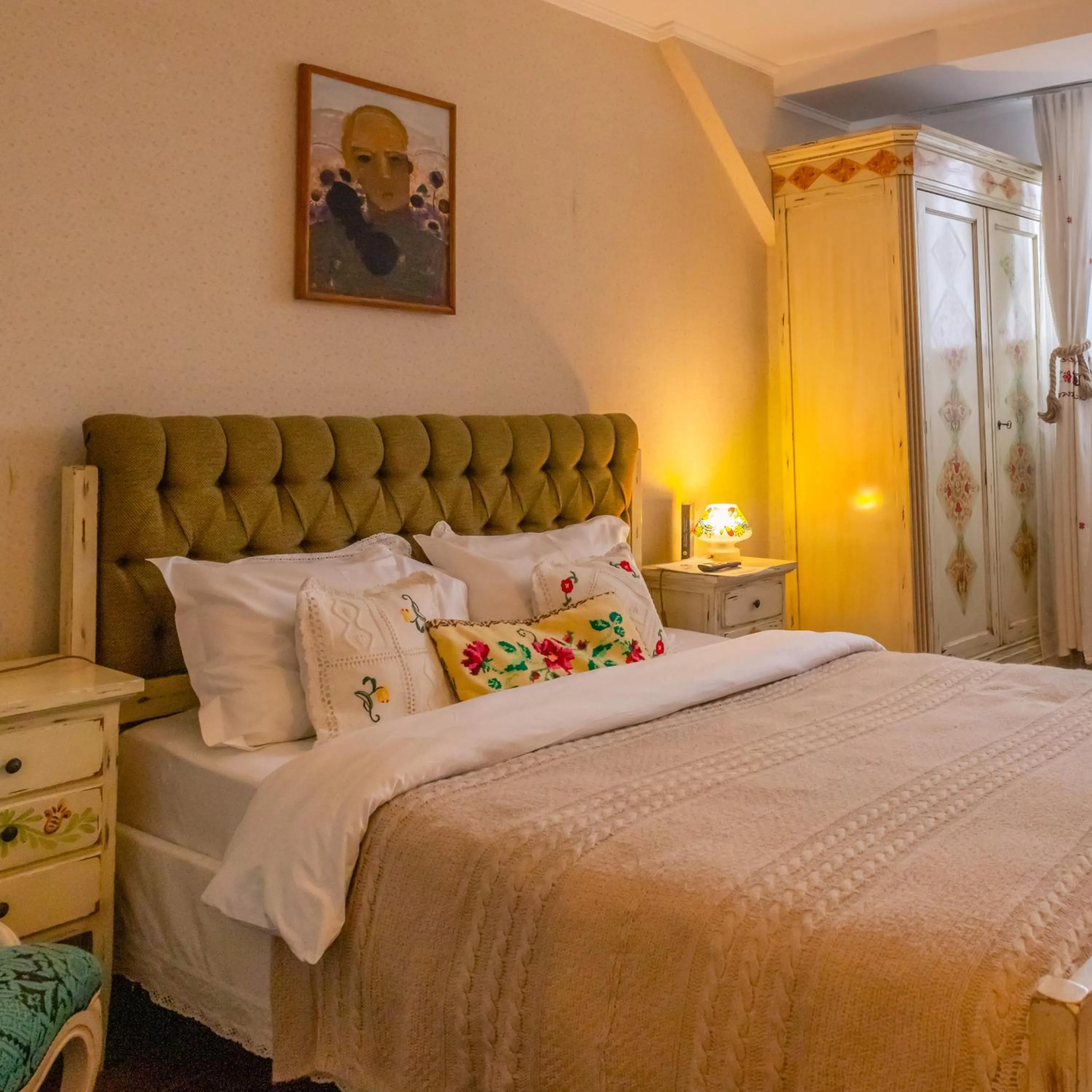 Bed in Hanul Ancutei