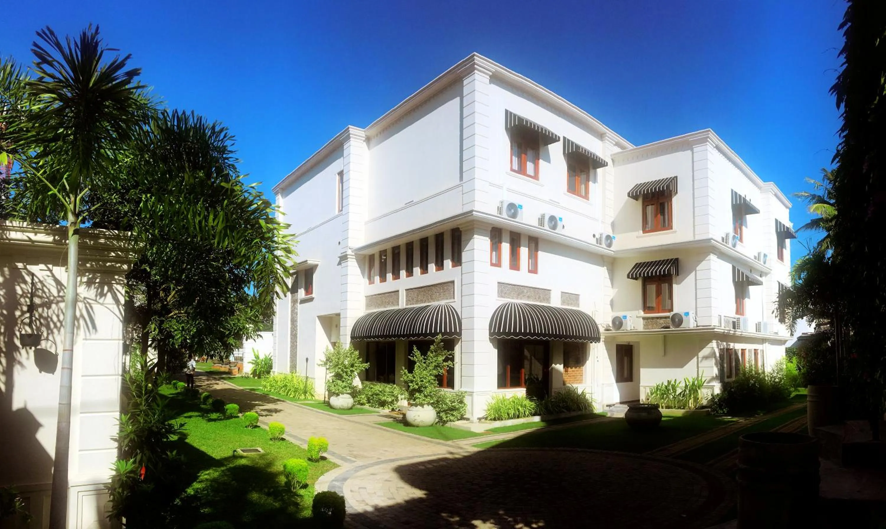 Property building in Forever City Hotel