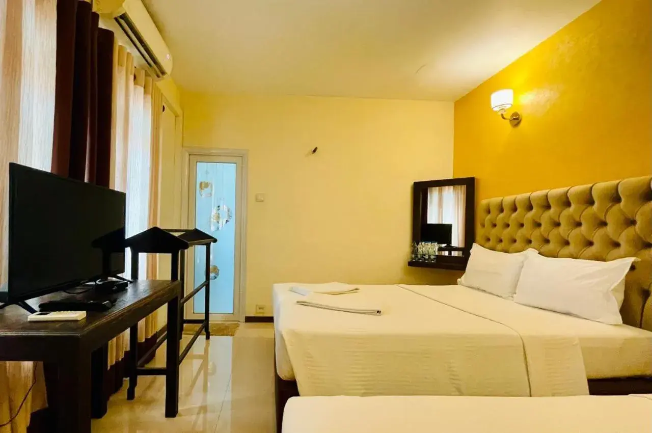 Deluxe Family Room in Forever City Hotel Deluxe Family Room in Forever City Hotel