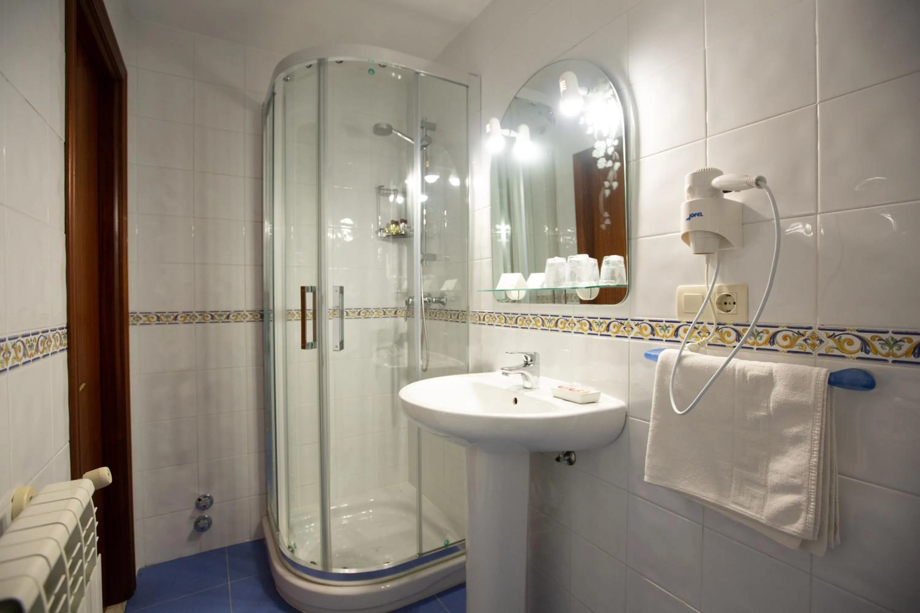 Bathroom in La Casona de Cardes