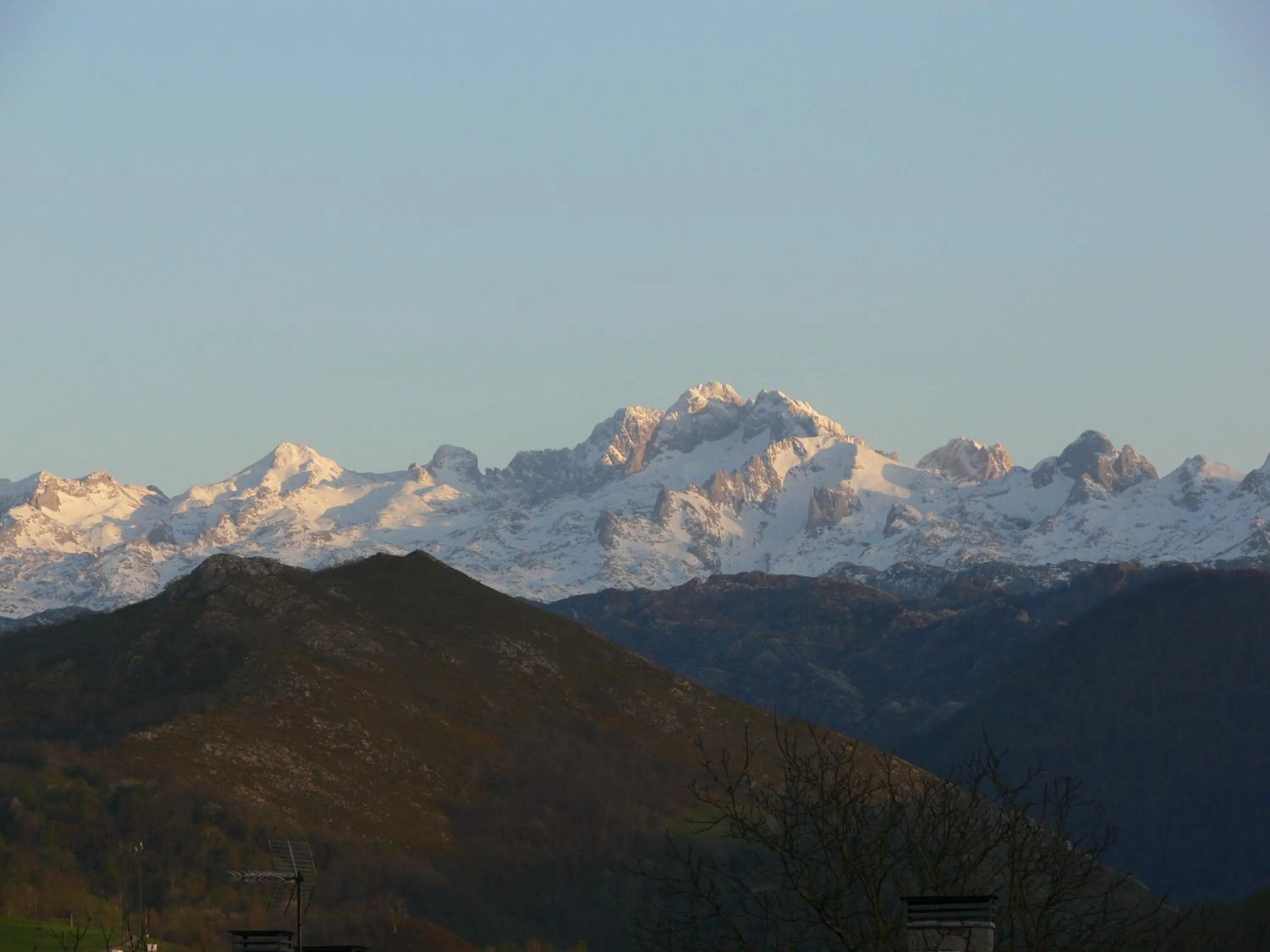 Mountain view in La Casona de Cardes