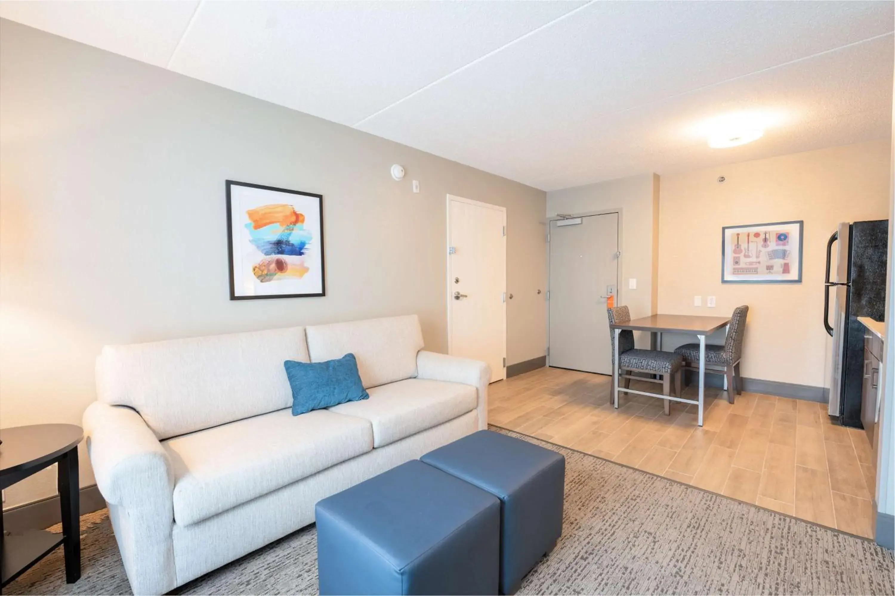 One-Bedroom King Suite with Kitchen - Non-Smoking in Hampton Inn & Suites Memphis East Germantown Area One-Bedroom King Suite with Kitchen - Non-Smoking in Hampton Inn & Suites Memphis East Germantown Area