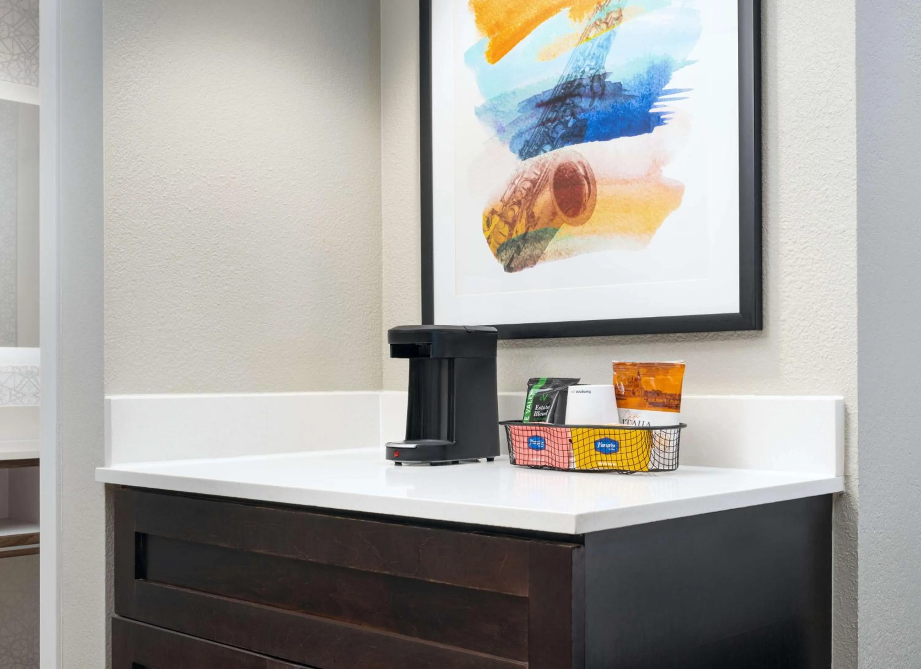 Photo of the whole room in Hampton Inn & Suites Memphis East Germantown Area