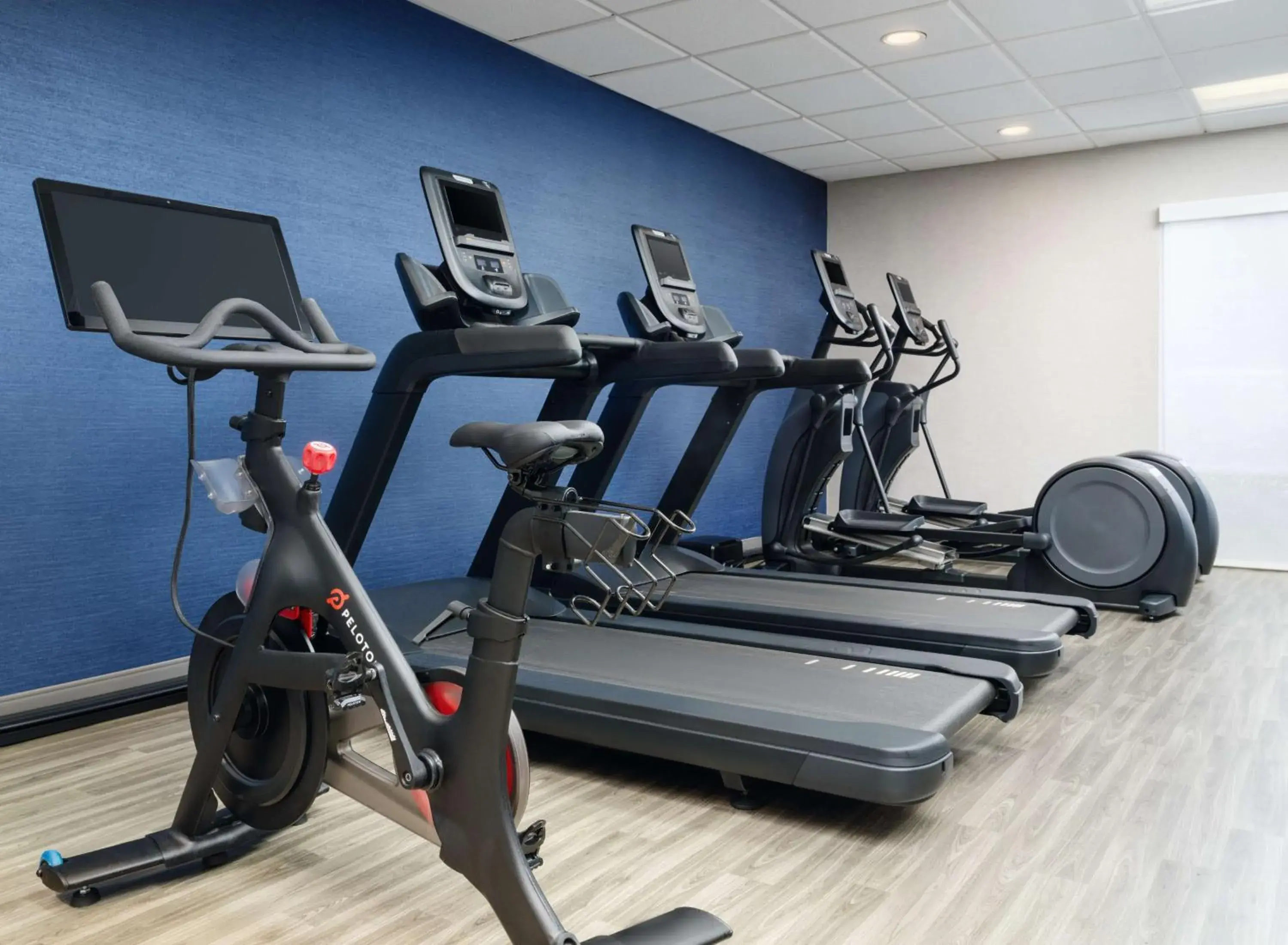 Fitness centre/facilities in Hampton Inn & Suites Memphis East Germantown Area Fitness centre/facilities in Hampton Inn & Suites Memphis East Germantown Area