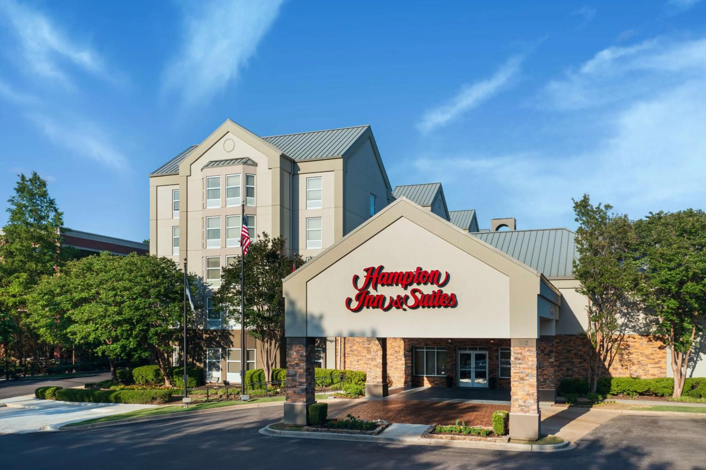 Property building in Hampton Inn & Suites Memphis East Germantown Area