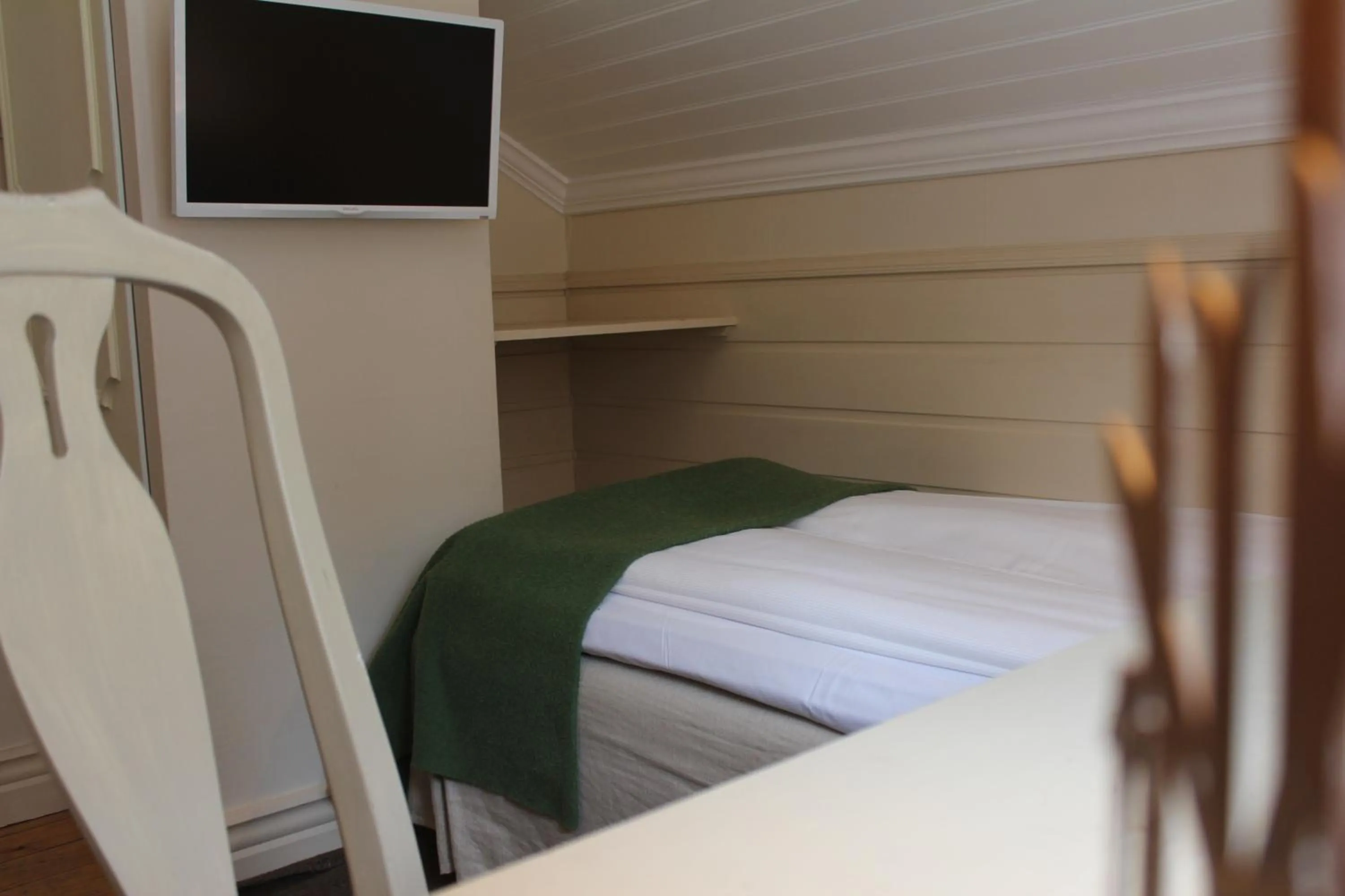 Photo of the whole room, Bed in Olarsgården Hotell