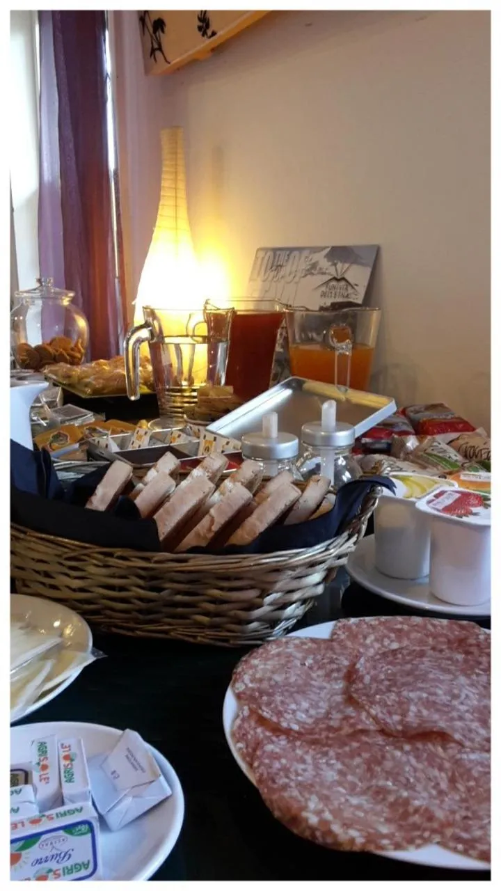 Food and drinks in Massalargia