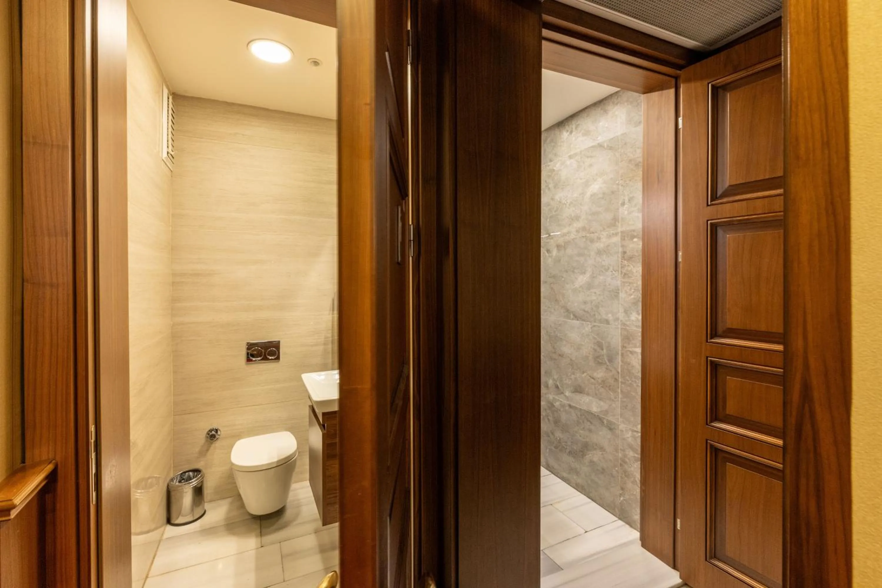 Toilet in Meserret Palace Hotel - Special Category