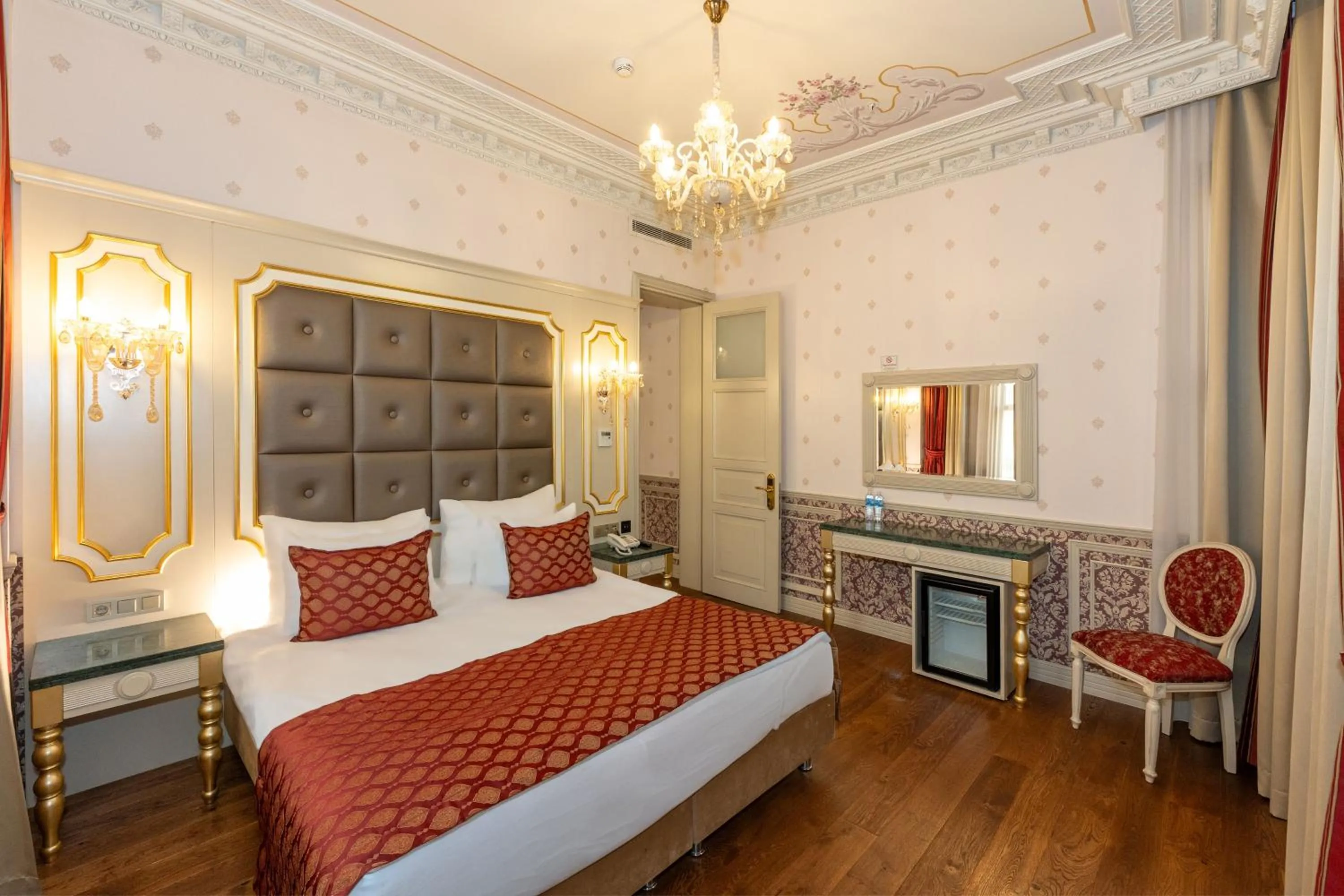 Photo of the whole room, Bed in Meserret Palace Hotel - Special Category