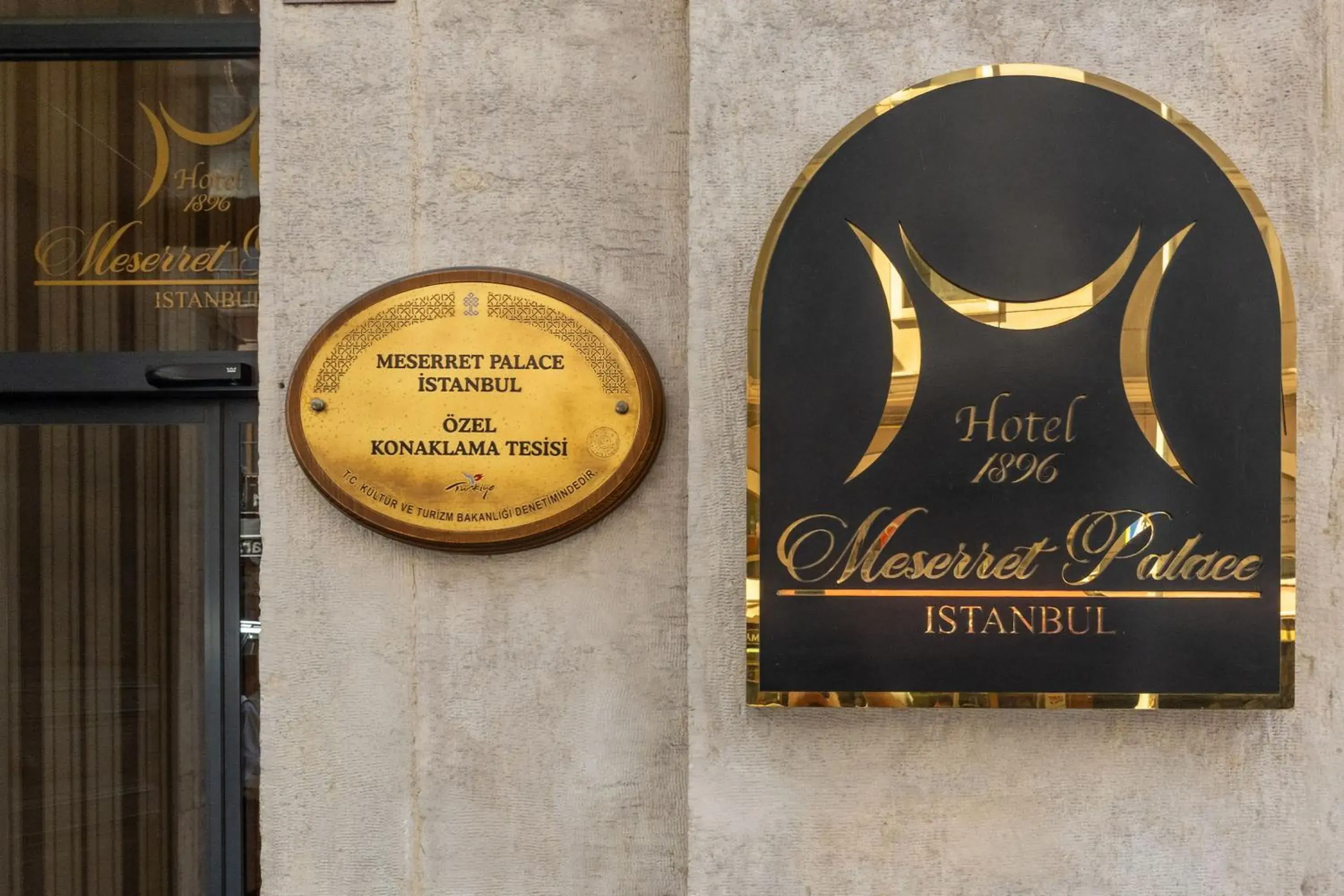 Property building in Meserret Palace Hotel - Special Category Property building in Meserret Palace Hotel - Special Category